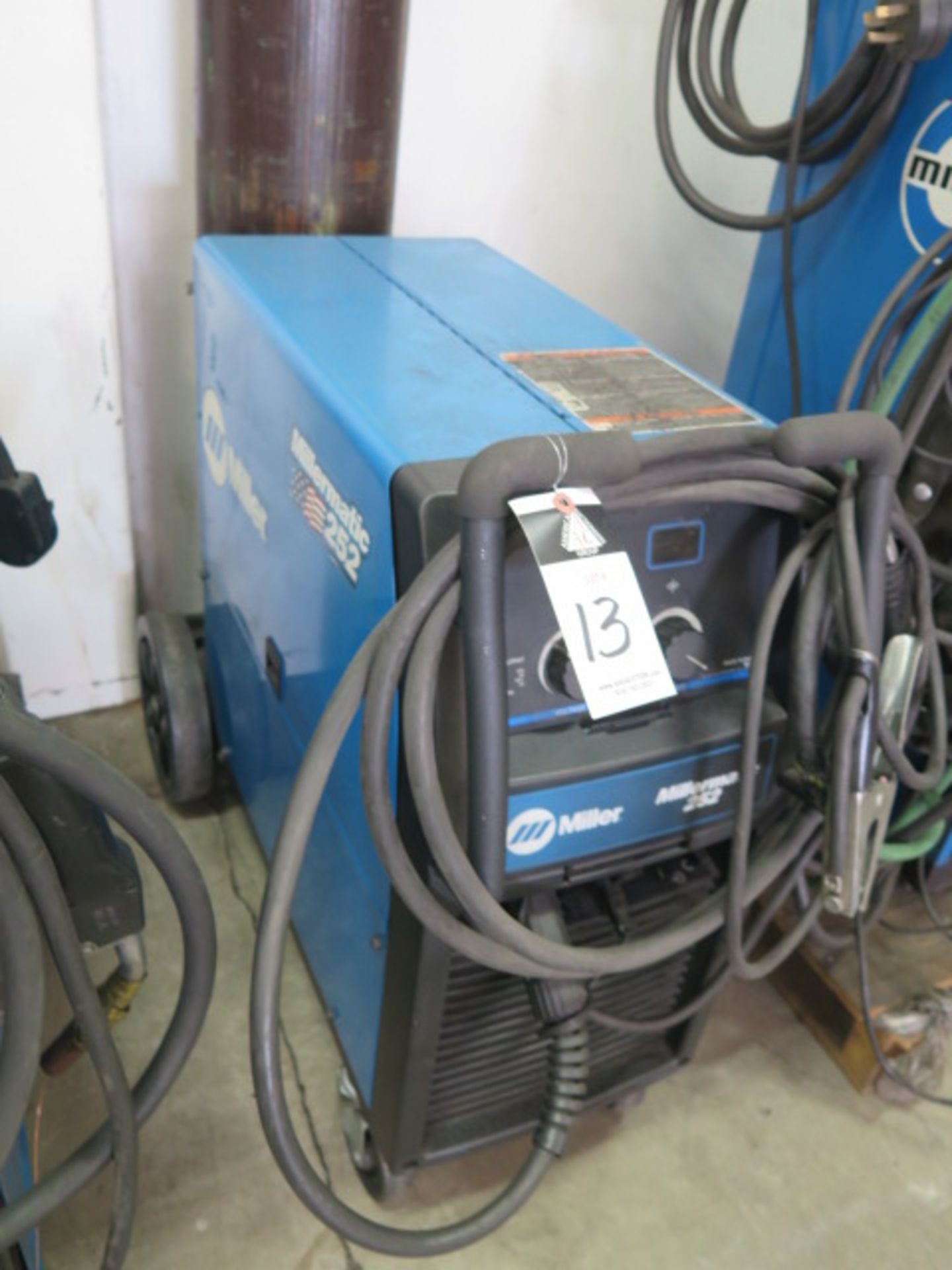 Miller Millermatic 252 Arc Welding Power Source s/n LK470211N - Image 3 of 3