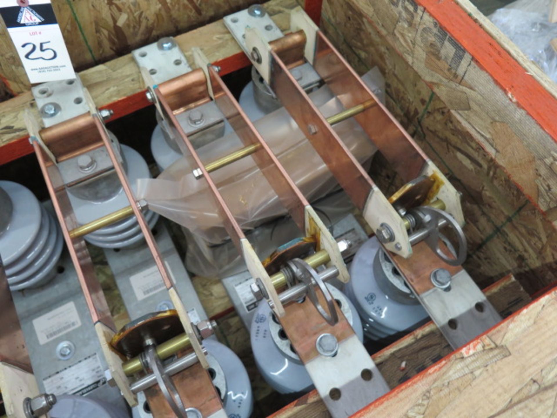 (5) 2016 Cleaveland / Price LCO-C 14.4/2000 Single Pole Disconnection Switches 14.4kV / 2000 Amp - Image 3 of 6