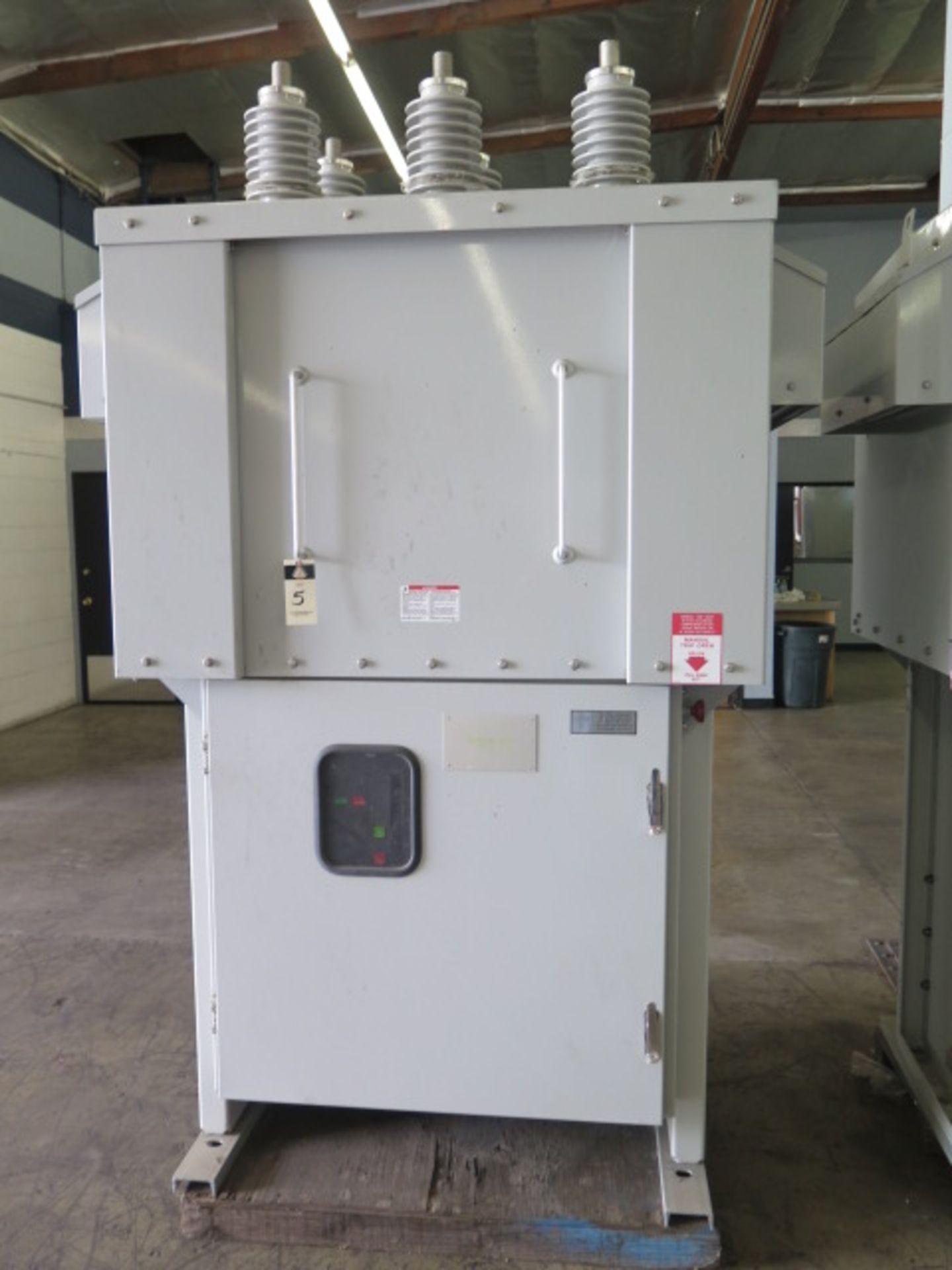 2016 Schneider Electric “Power-Sub” Vacuum Substation Circuit Breaker w/ 15.5kV RMS Max Voltage,