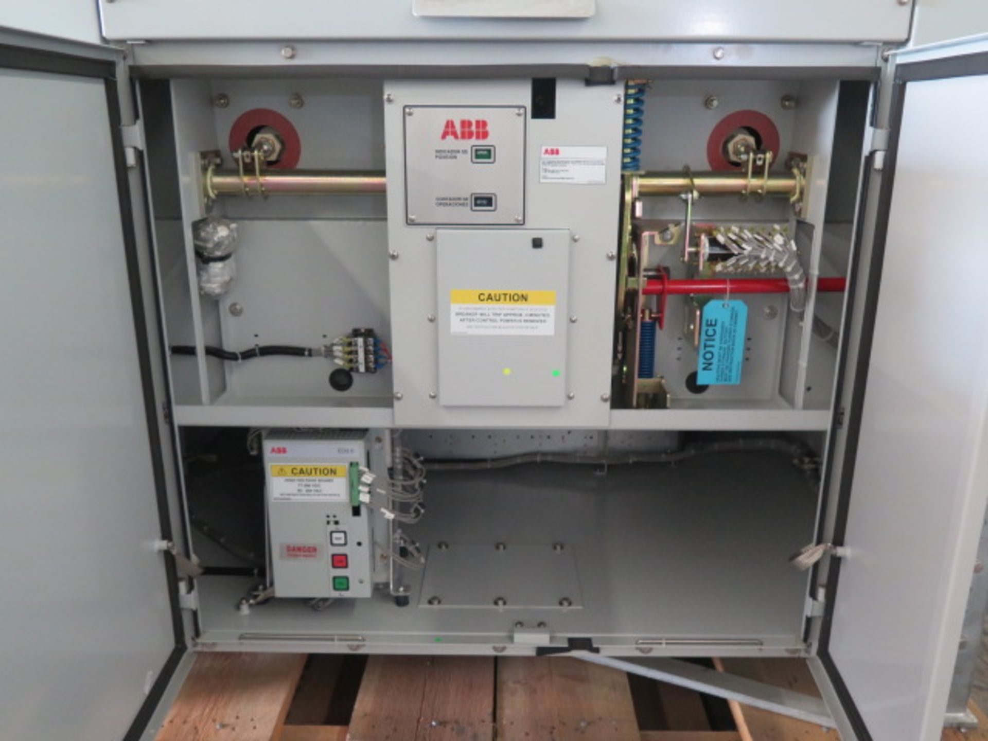 2016 ABB Type R-MAG Vacuum Circuit Breaker SO MB30160ZZMH5KBL421 w/ 38.0kV Max Voltage, 1200 Amp - Image 4 of 14