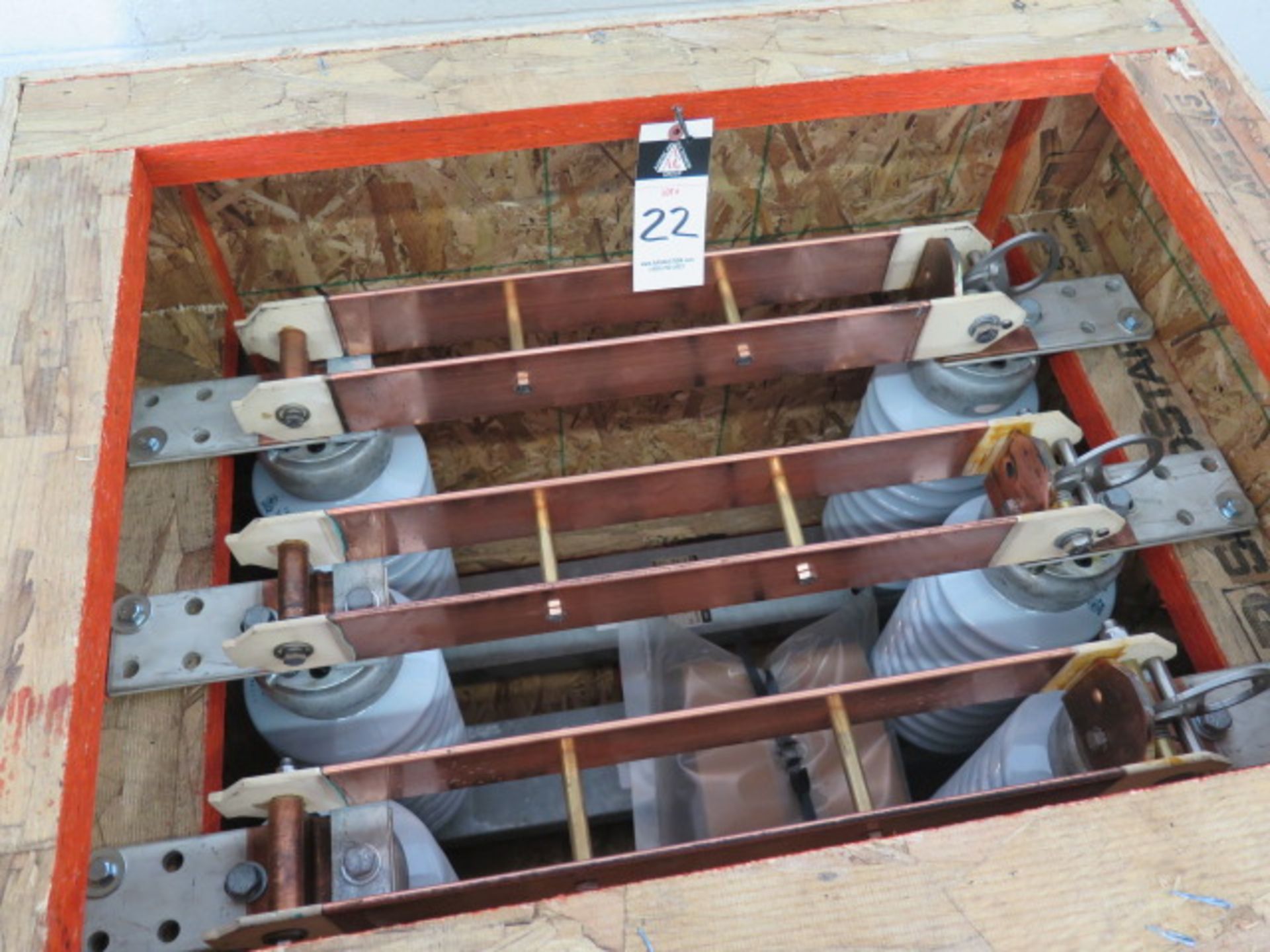 (3) 2016 Cleaveland / Price LCO-C 34.5/2000 Single Pole Disconnection Switches 34.5kV / 2000 Amp - Image 2 of 6