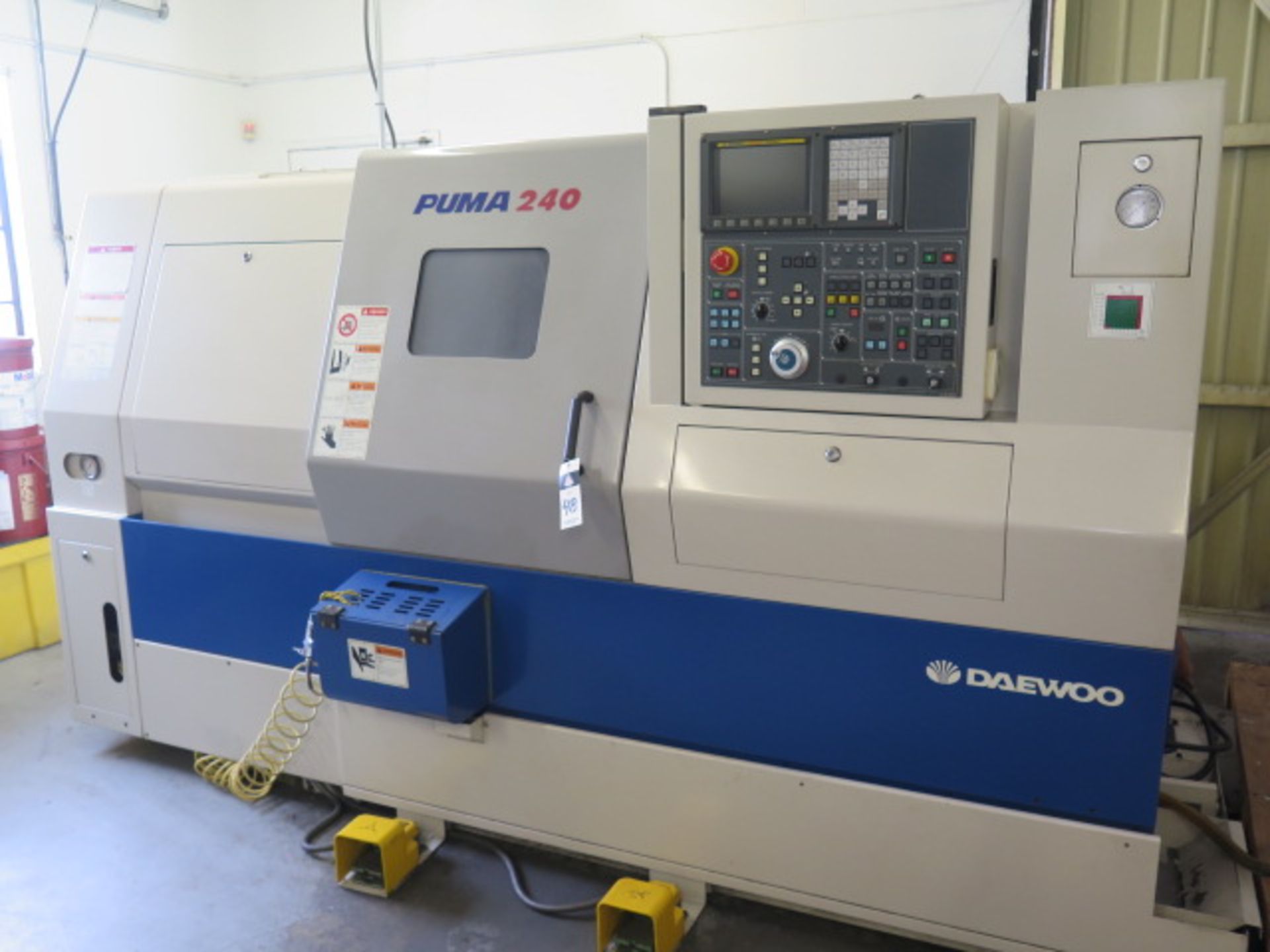 NOV 2004 Daewoo PUMA240C CNC Turning Center s/n PM241062 w/ Daewoo-Fanuc i Series Controls, Tool - Image 3 of 12