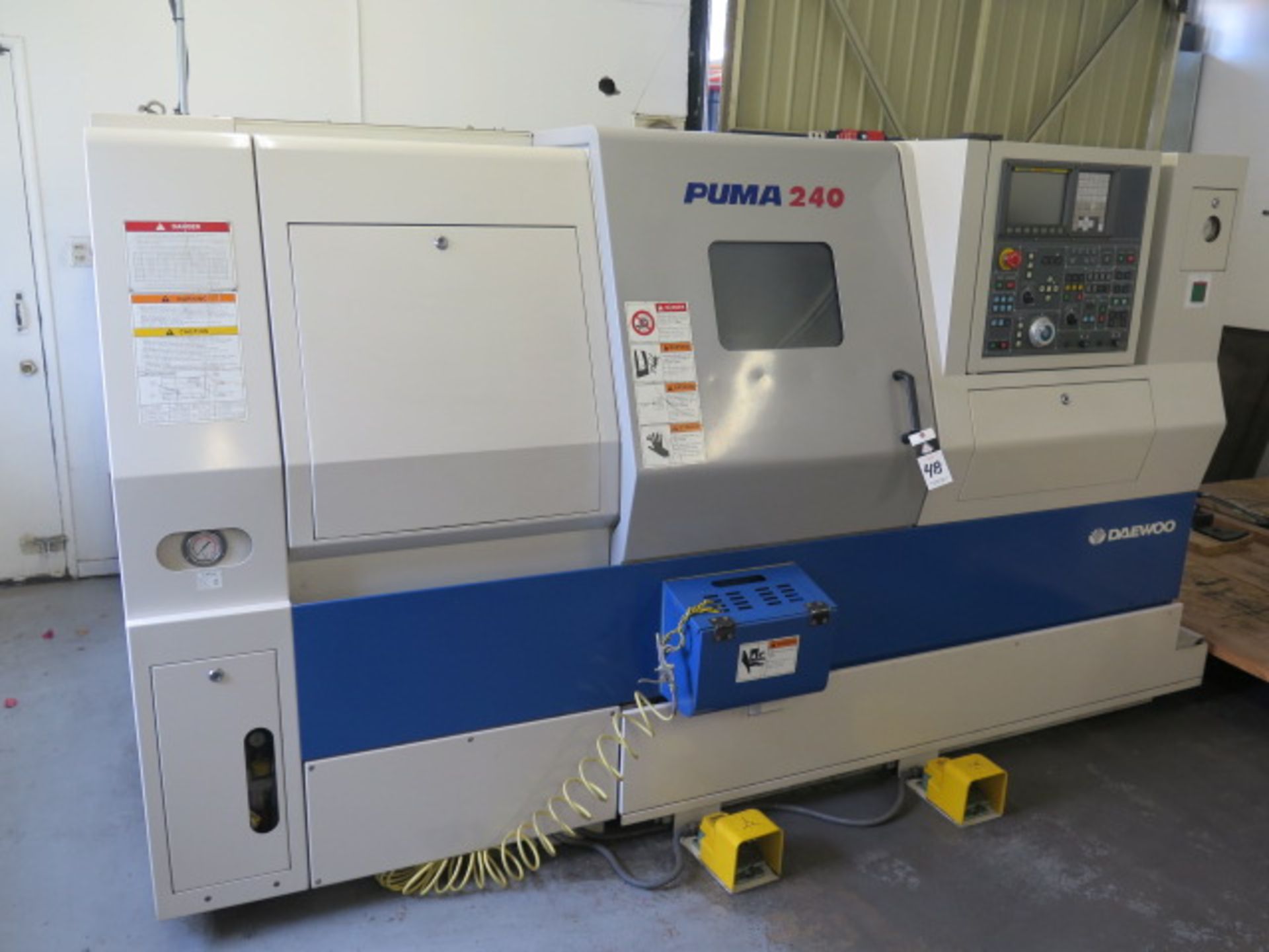 NOV 2004 Daewoo PUMA240C CNC Turning Center s/n PM241062 w/ Daewoo-Fanuc i Series Controls, Tool - Image 2 of 12