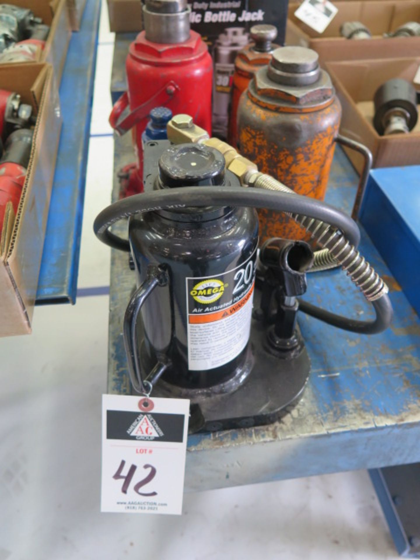 Omega 20 Ton Air-Over-Hydraulic Bottle Jack