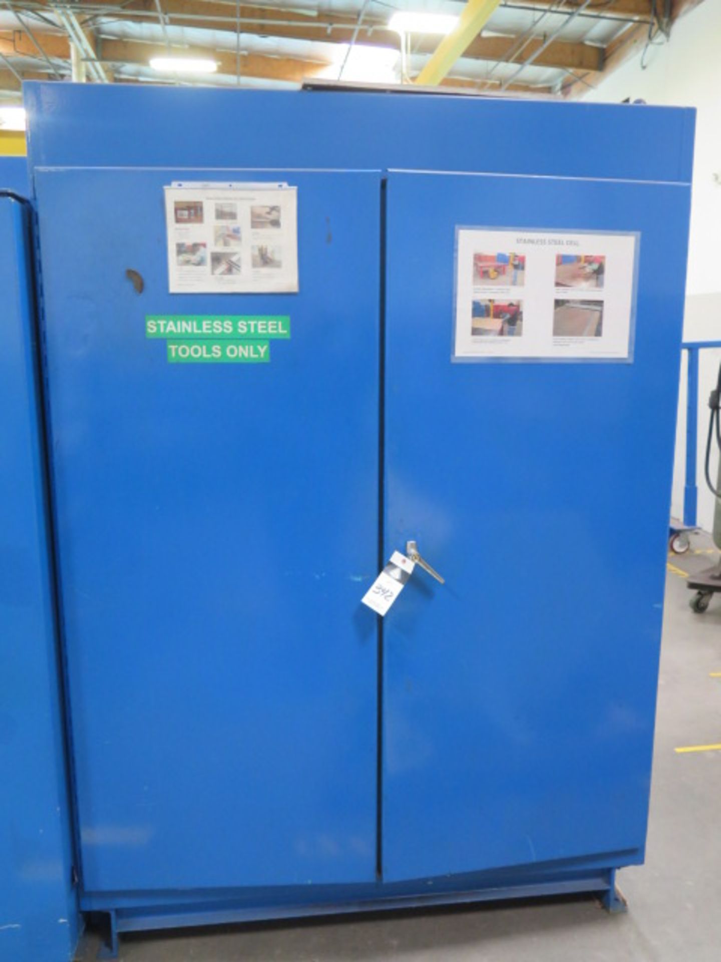 Heavy Duty Steel Storage Cabinet