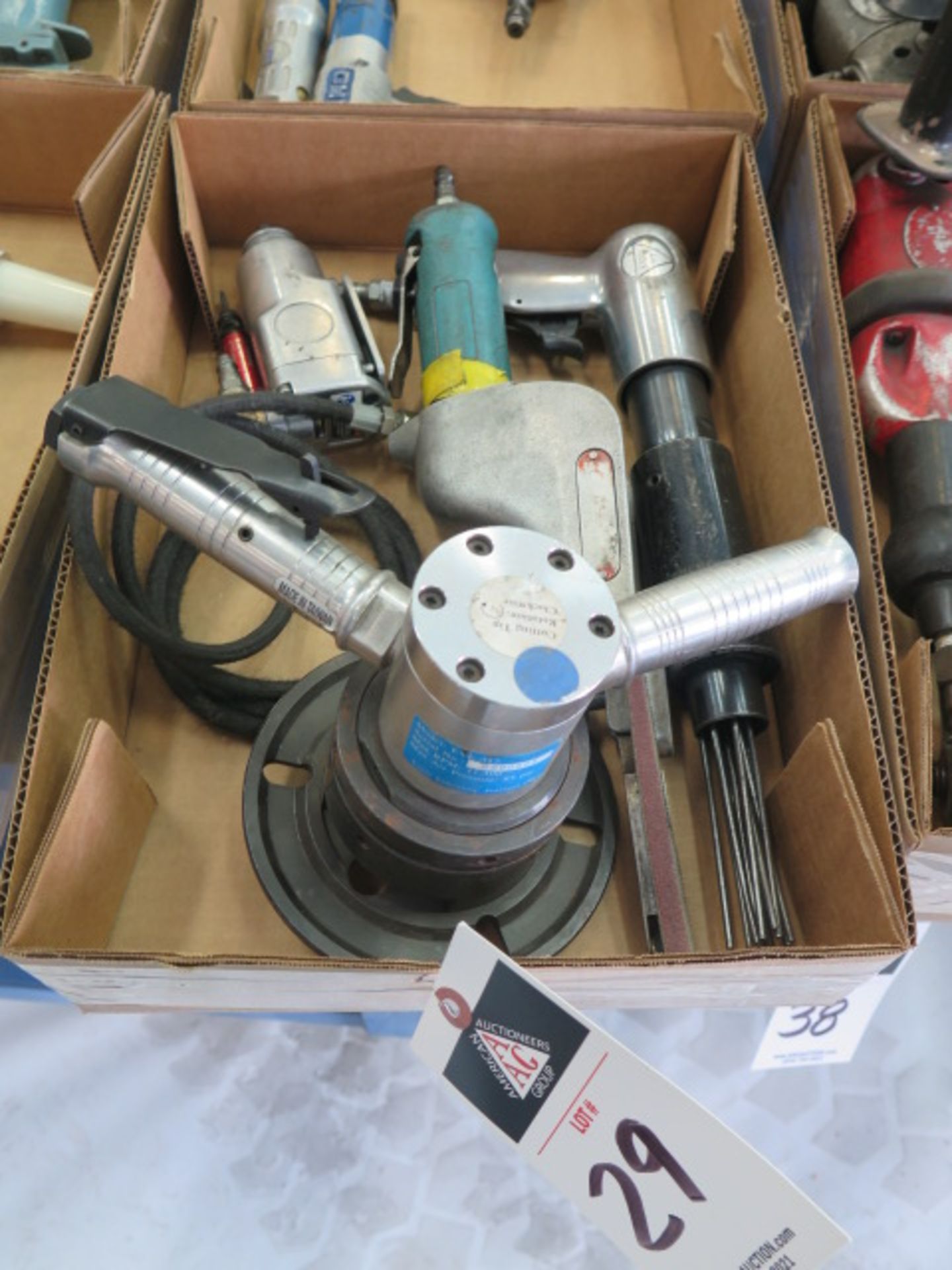 Pneumatic Belt Sander, Orbital Sander, Scaler and Socket Wrench