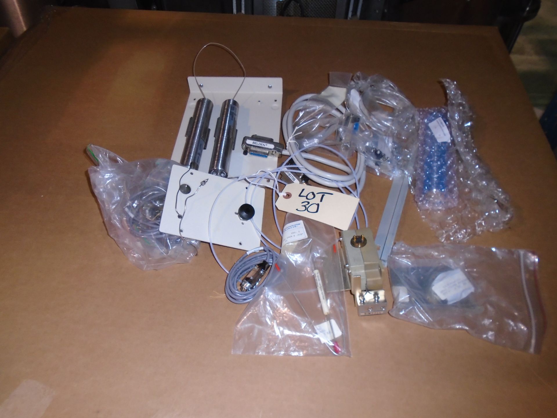 VARIOUS VARIAN SPARE PARTS LOAD OUT FEE:5
