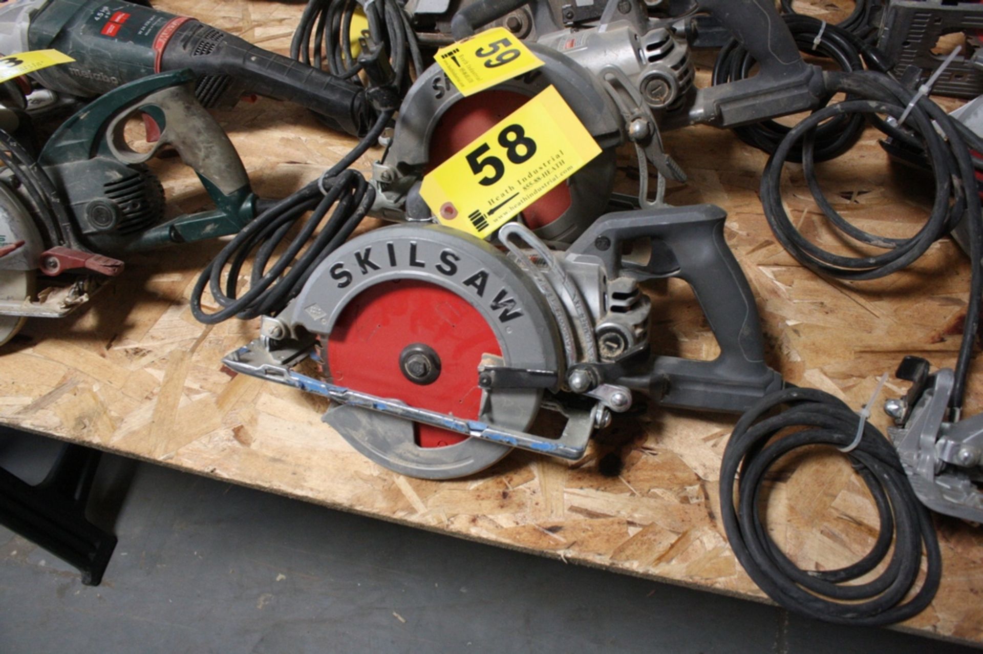 SKILSAW MODEL SPT77WM 7 1/4'' CIRCULAR SAW