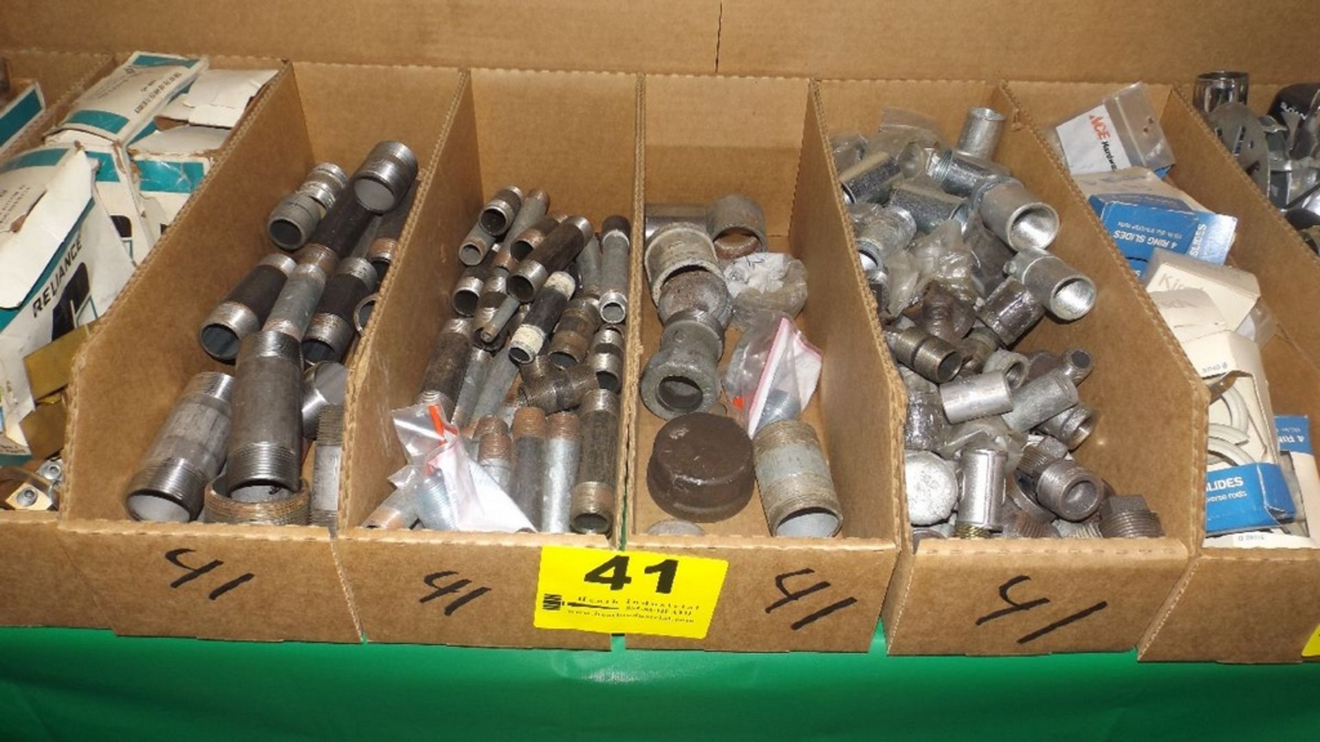 BOXES OF PIPE NIPPLES AND CONNECTORS