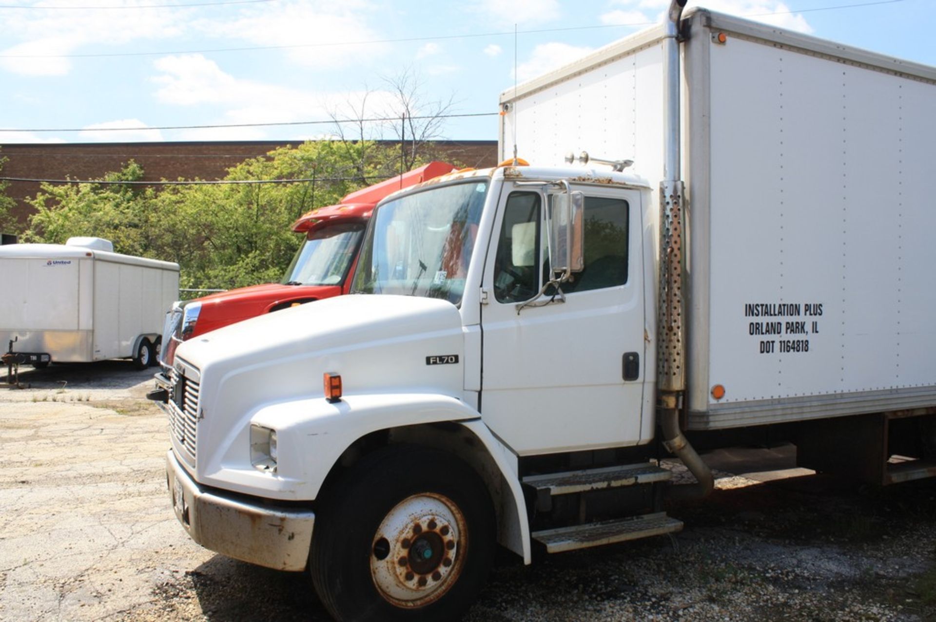 FREIGHTLINER FL70 22 FT S/A BOX TRUCK VIN: 1FV6HFAC1TL794271 (1996) CUMMINS 6 CYL, 5 SPD, 22 FT BOX,