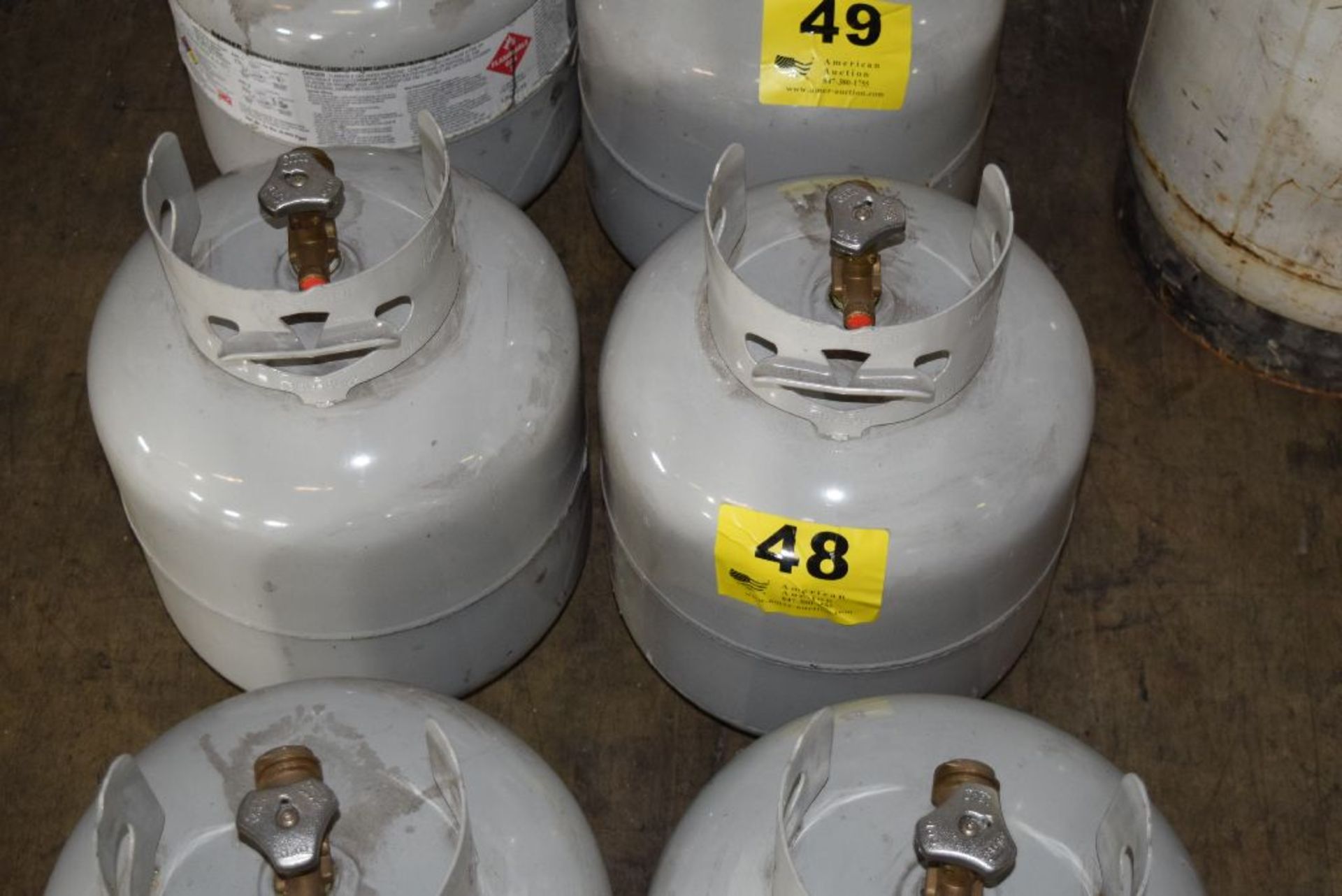 15LB. LP GAS TANKS