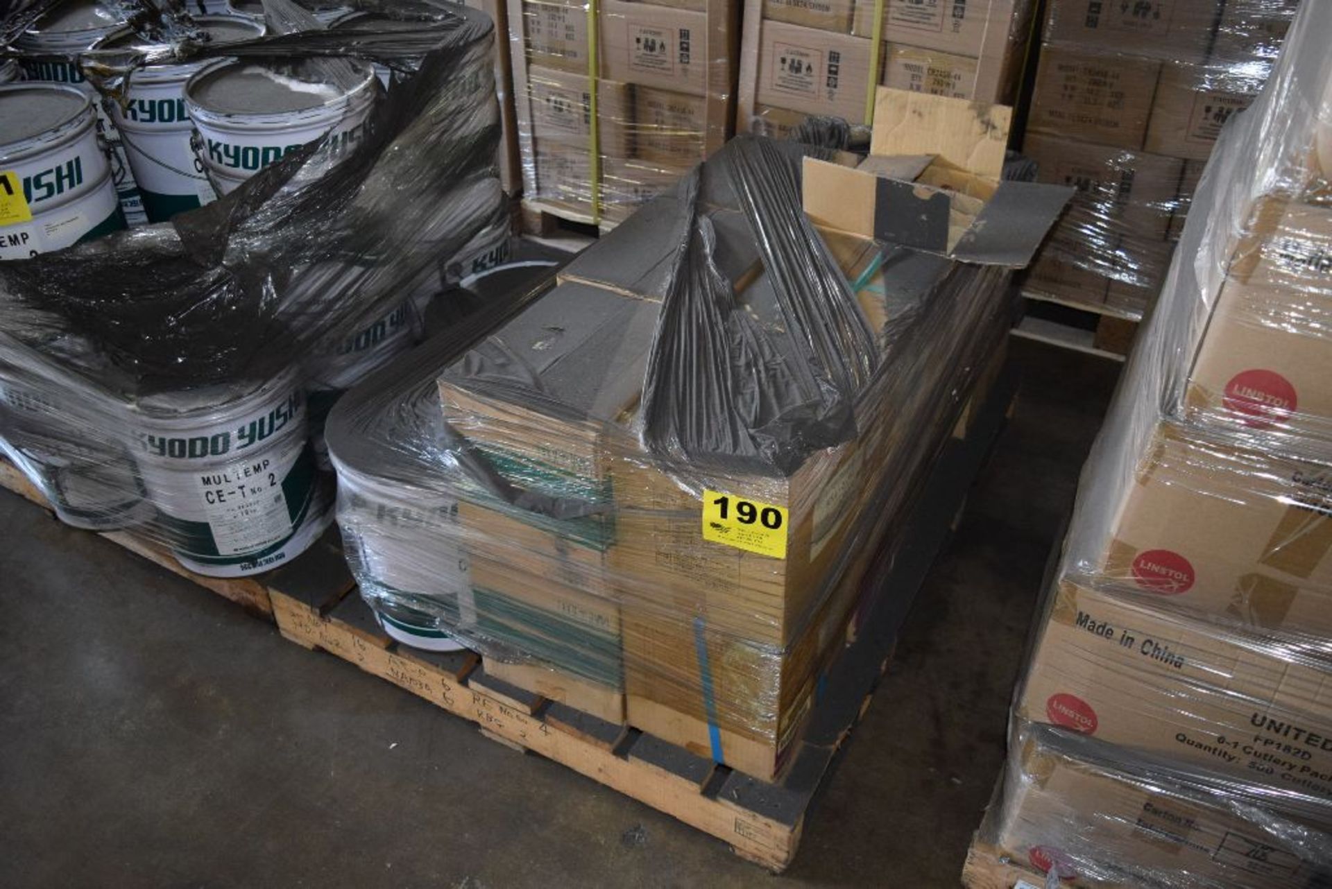 BOXES OF KYODO YUSHI GKL-2-40 GREASE ON ONE SKID
