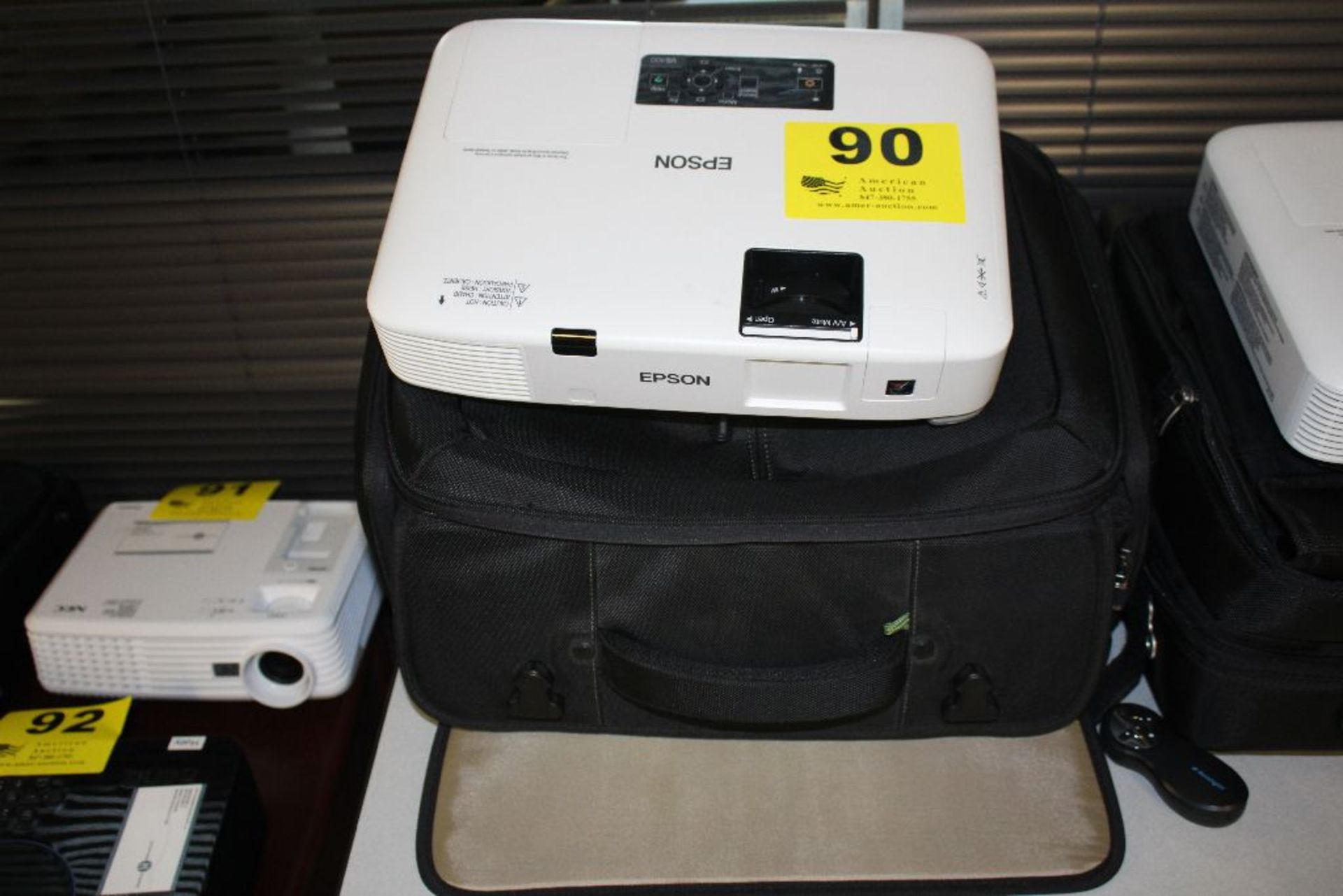 EPSON MODEL H326A LCD PROJECTOR WITH CARRYING CASE