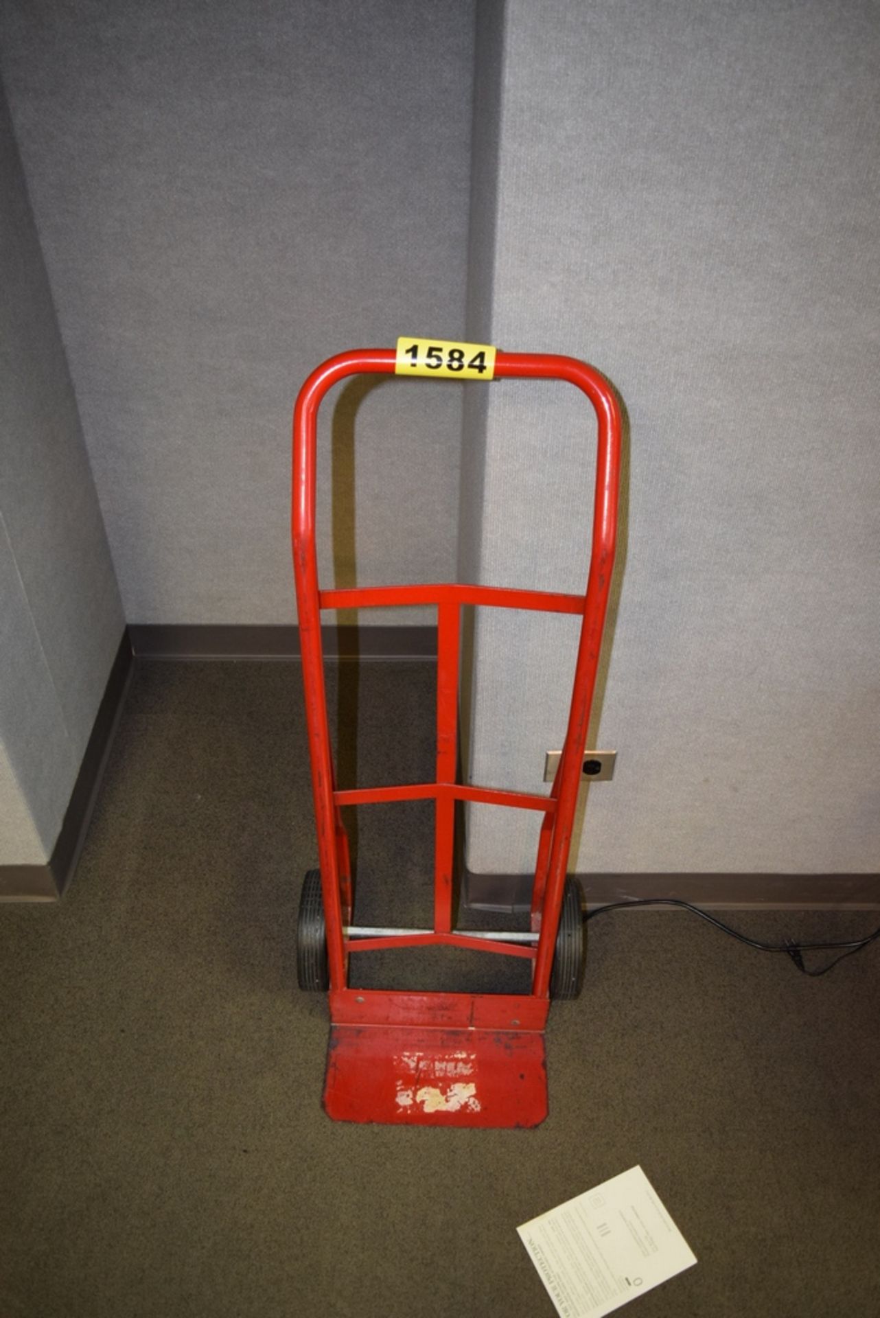 2-WHEEL METAL HAND TRUCK