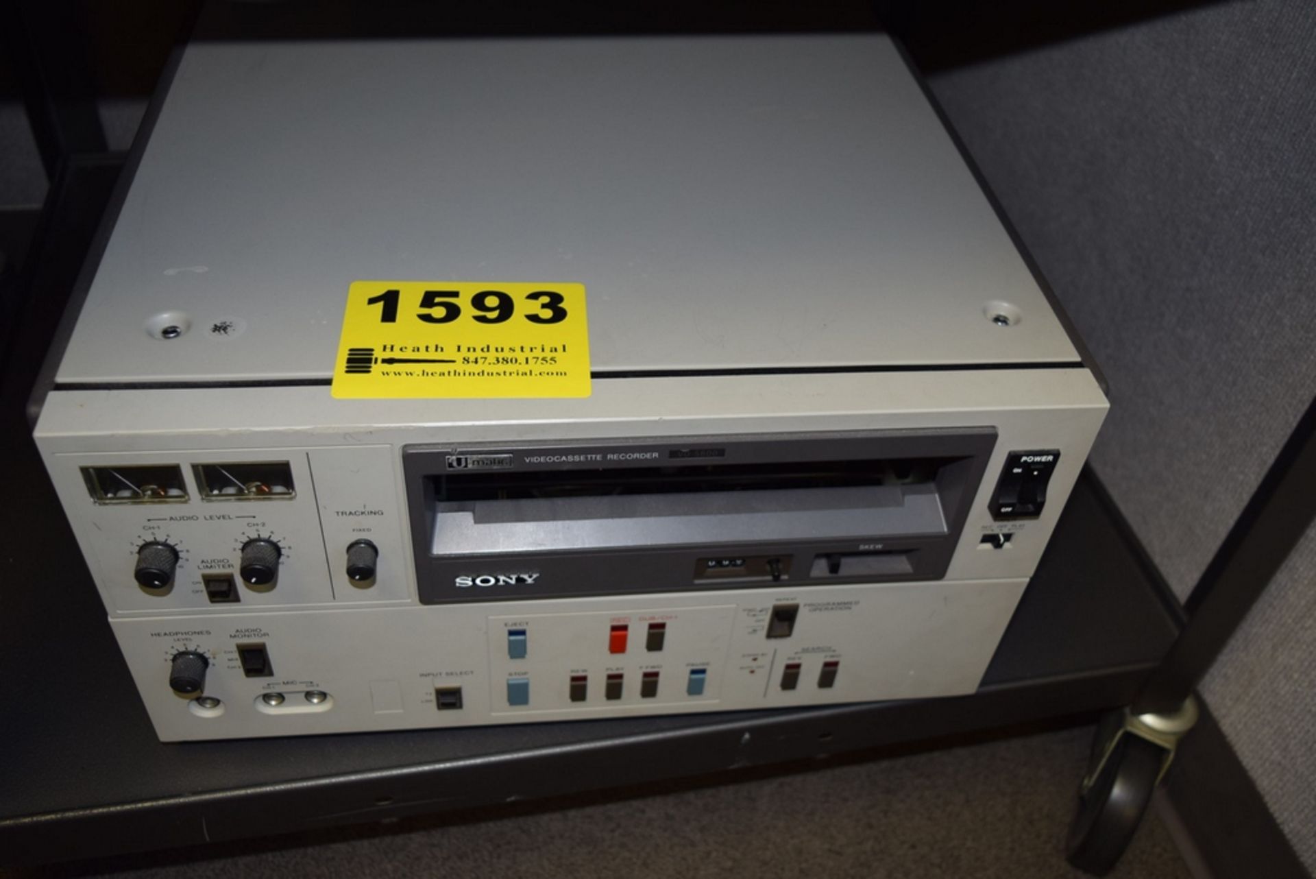 SONY UMATIC VIDEO CASSETTE RECORDER