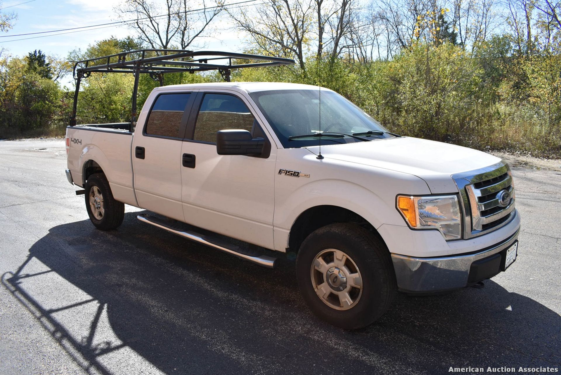 FORD F150 XLT CREW CAB 4X4 PICKUP TRUCK VIN: 1FTFW1E83AFC89306 (2010) V-8, A/T, 6.5' BED, LADDER - Image 6 of 11