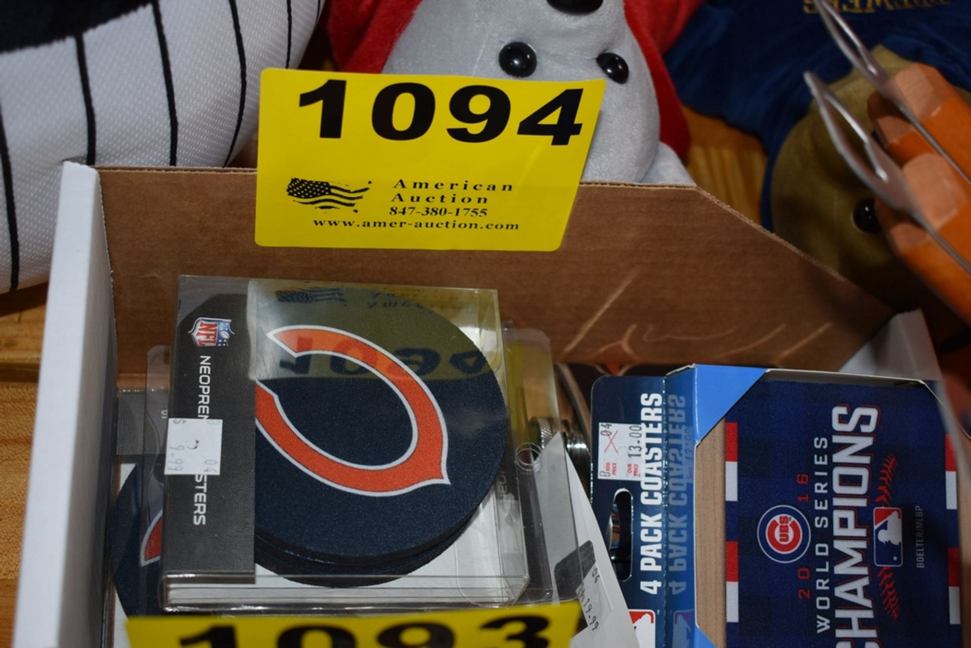 CHICAGO BEARS AND CUBS COASTERS AND (2) CHICAGO BEARS FLASKS