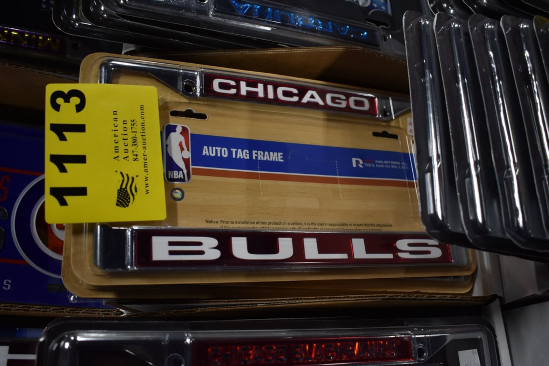 (3) CHICAGO BULLS AND (2) CHICAGO CUBS LICENSE PLATE FRAMES