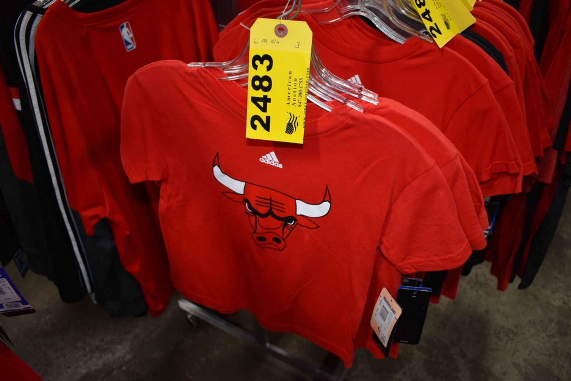 (3) CHICAGO BULLS S-5/6 T-SHIRT