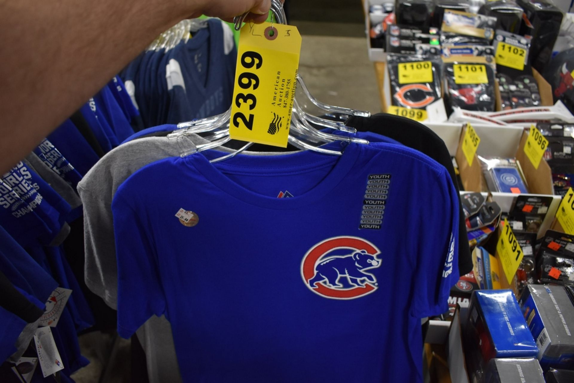 (5) CHICAGO CUBS YOUTH LARGE T-SHIRTS