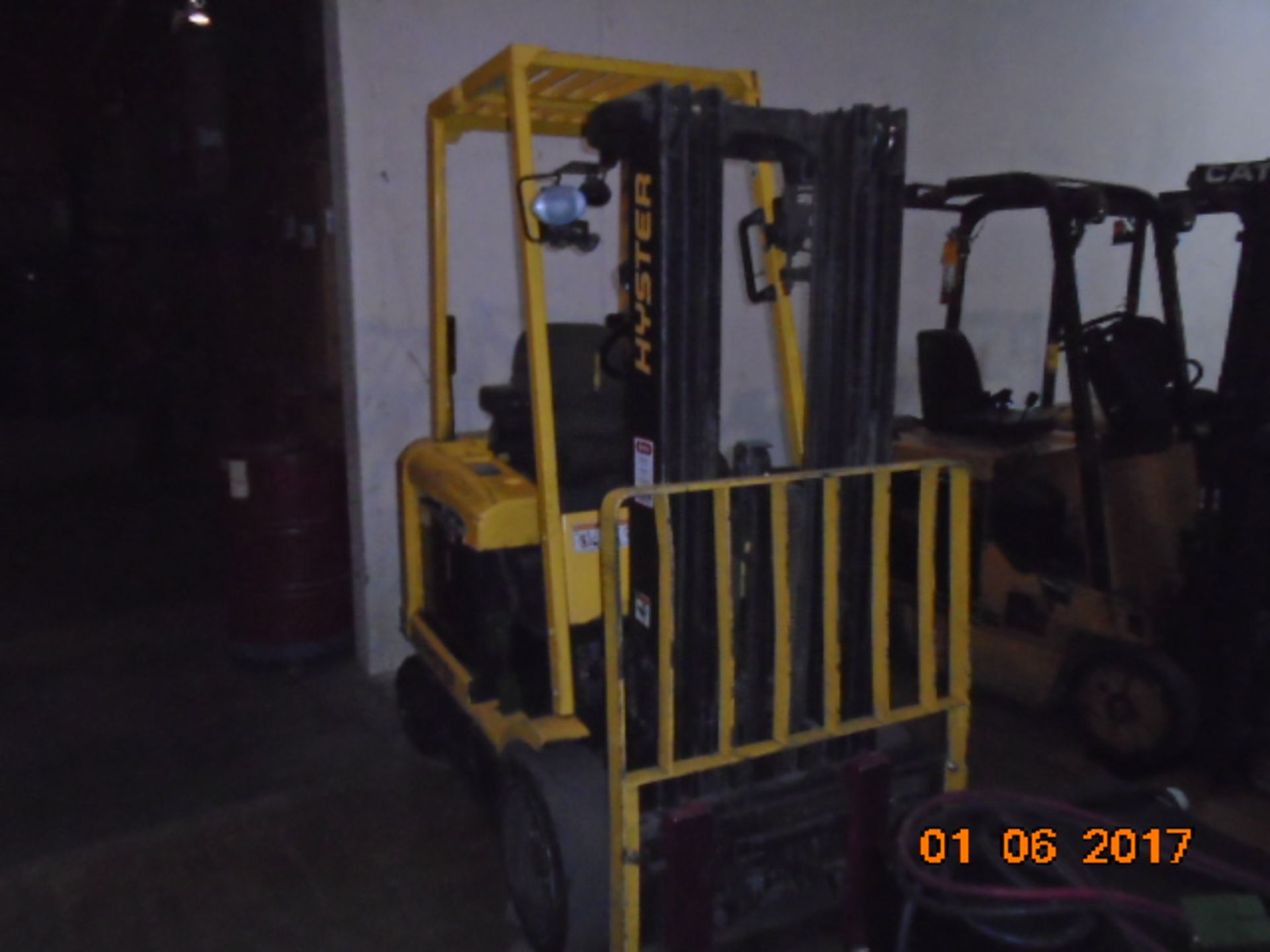 HYSTER MDL. 50EZ, 5000# ELECTRIC FORKLIFT, TRI-MAST, SIDE SHIFT, CUSHION TIRE, W/WORKHORSE - Image 3 of 4