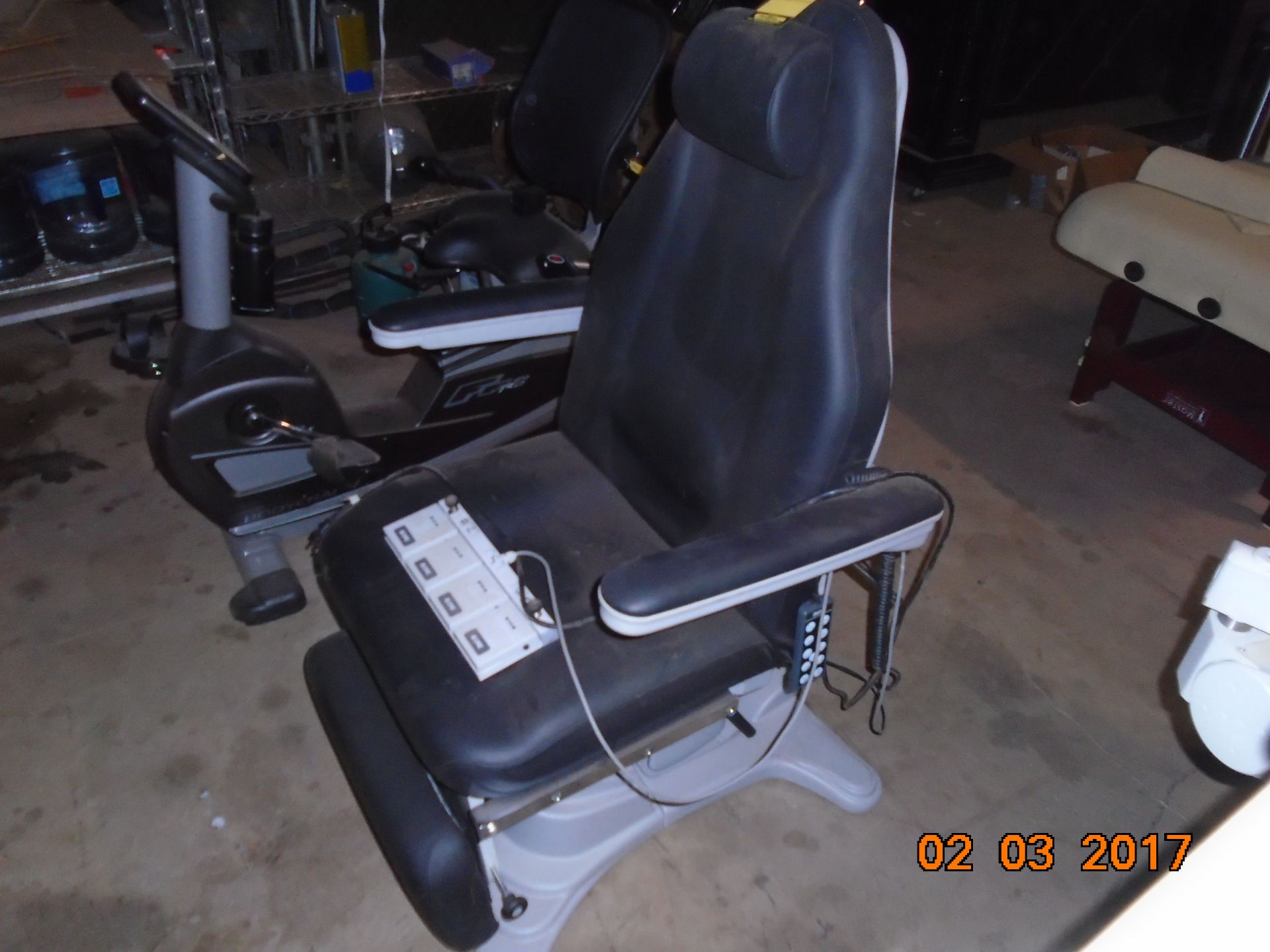 MILANA ELECTRIC POSITIONING TREATMENT CHAIR - Image 2 of 3