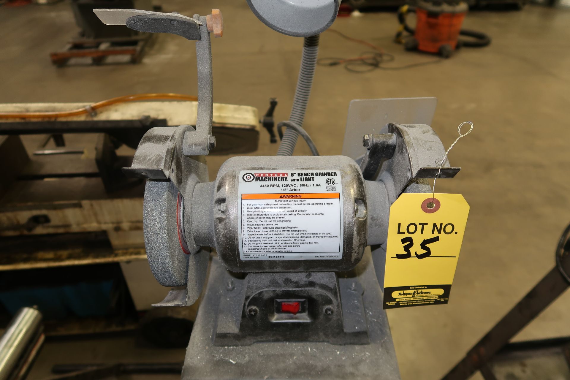 CENTRAL MACHINERY 6" BENCH GRINDER