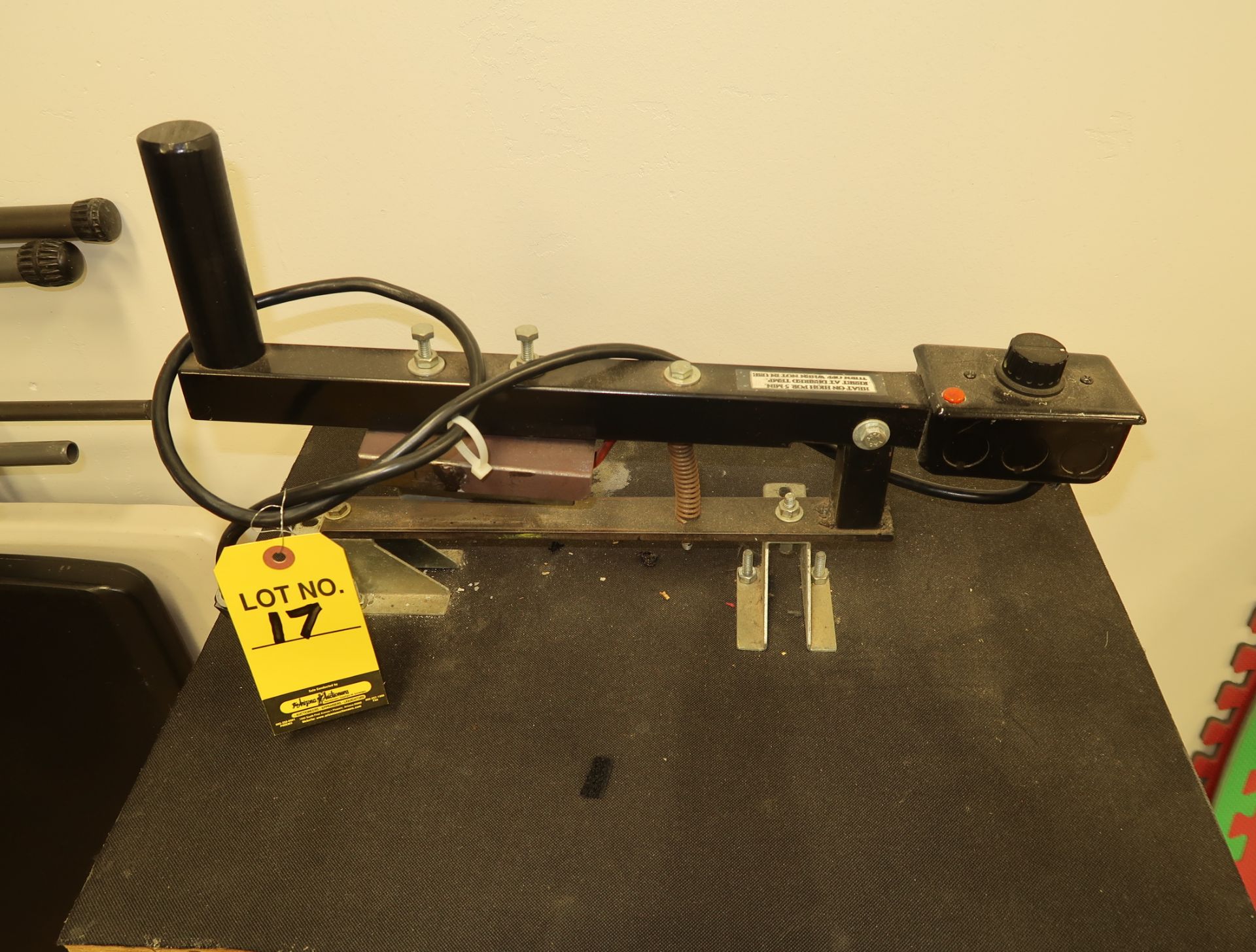 STRIP CUTTER-ANGLE STRIP CUTTER W/STAND