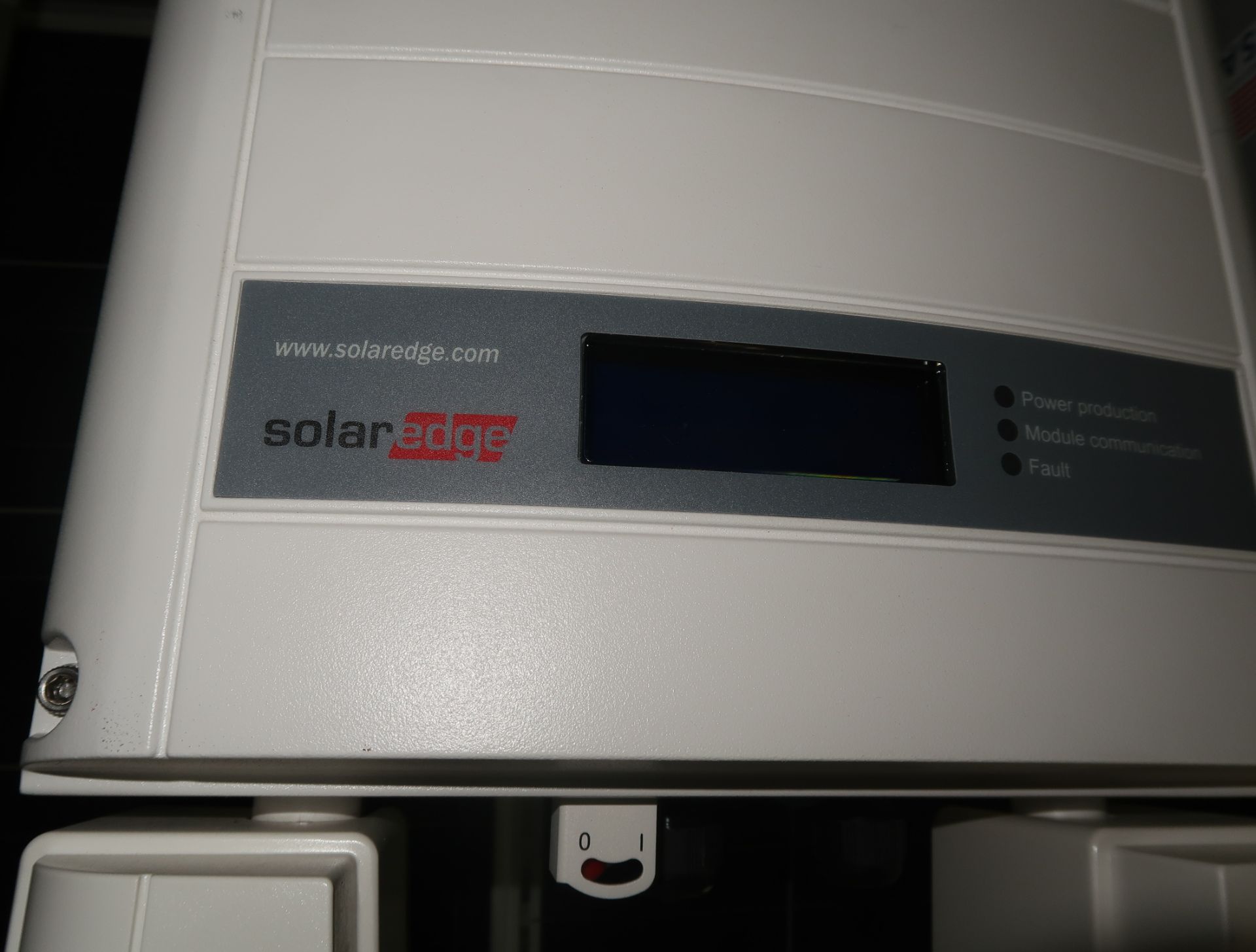 SOLAR EDGE UTILITY INTERACTIVE NON-ISOLATED PHOTOVOLTAIC INVERTER, MDL. SE3000A-US - Image 2 of 2