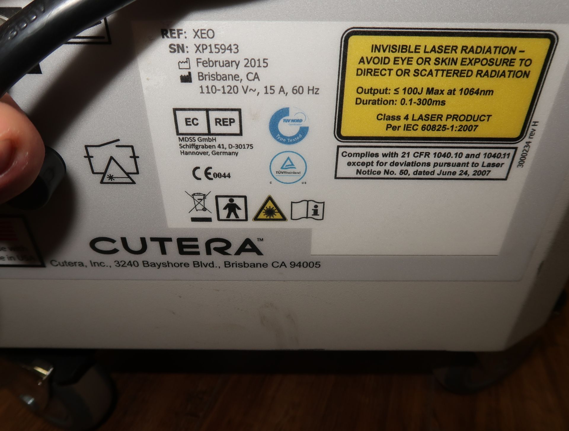CUTERA XEO LASER, MANUFACTURED FEB. 2015, SN. XP15943 W/ PROWAVE LX & LIMELIGHT HAND PIECES. - Image 4 of 9