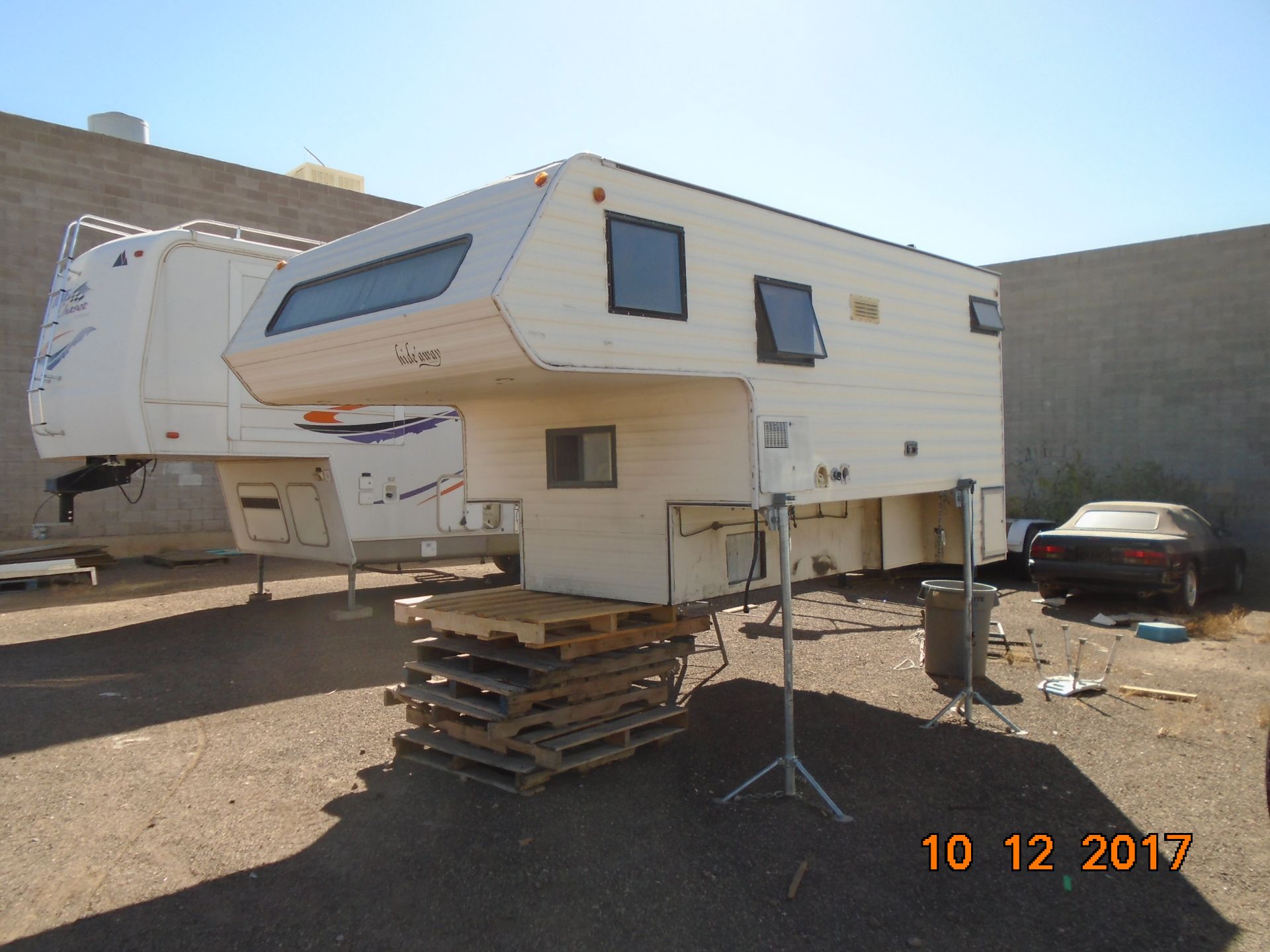 HIDE AWAY TRUCK BED CAMPER