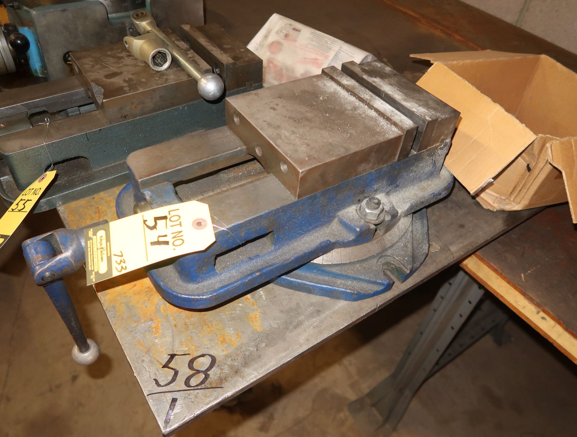 ANDLE TIGHT 6" MILL VISE
