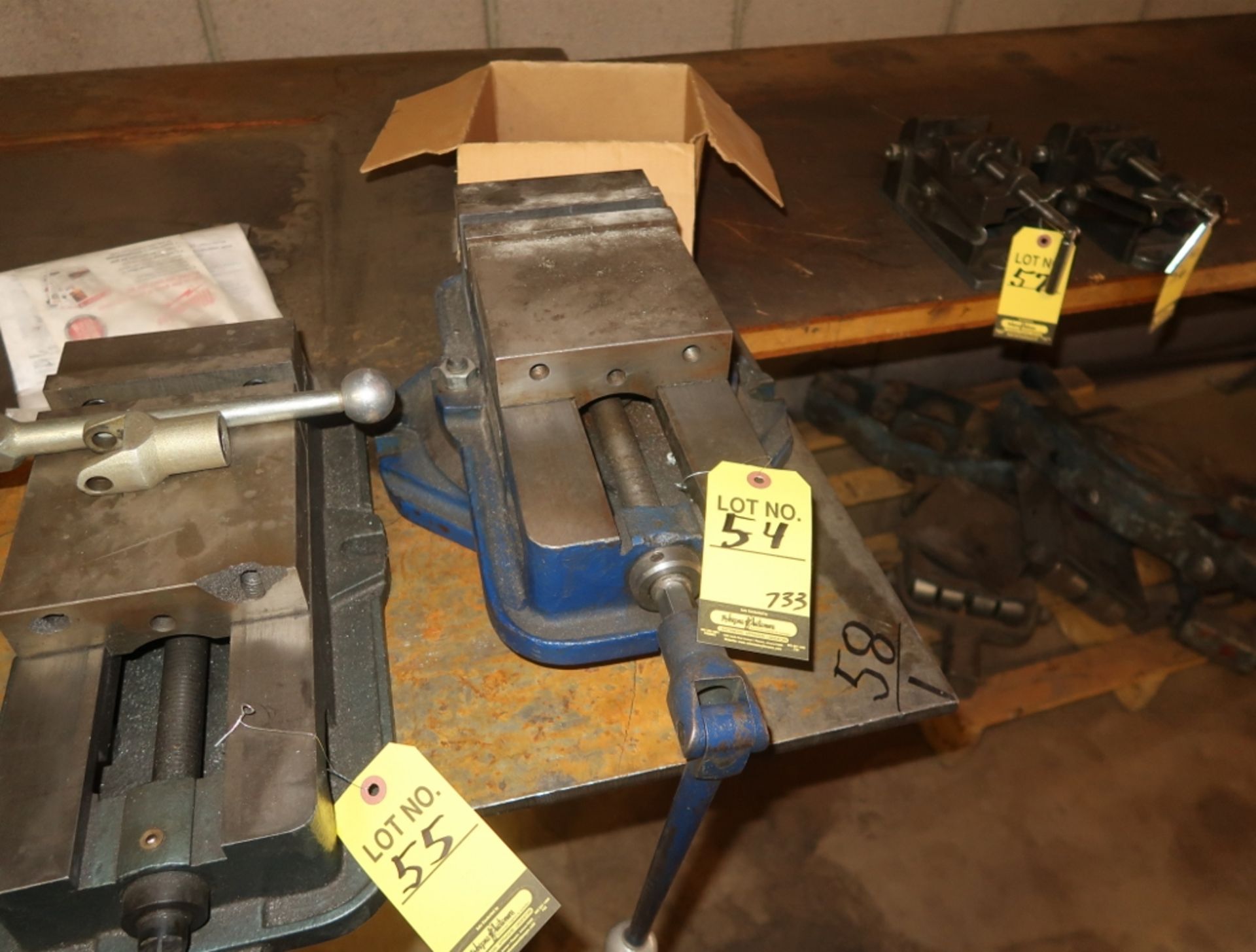 ANDLE TIGHT 6" MILL VISE - Image 3 of 4