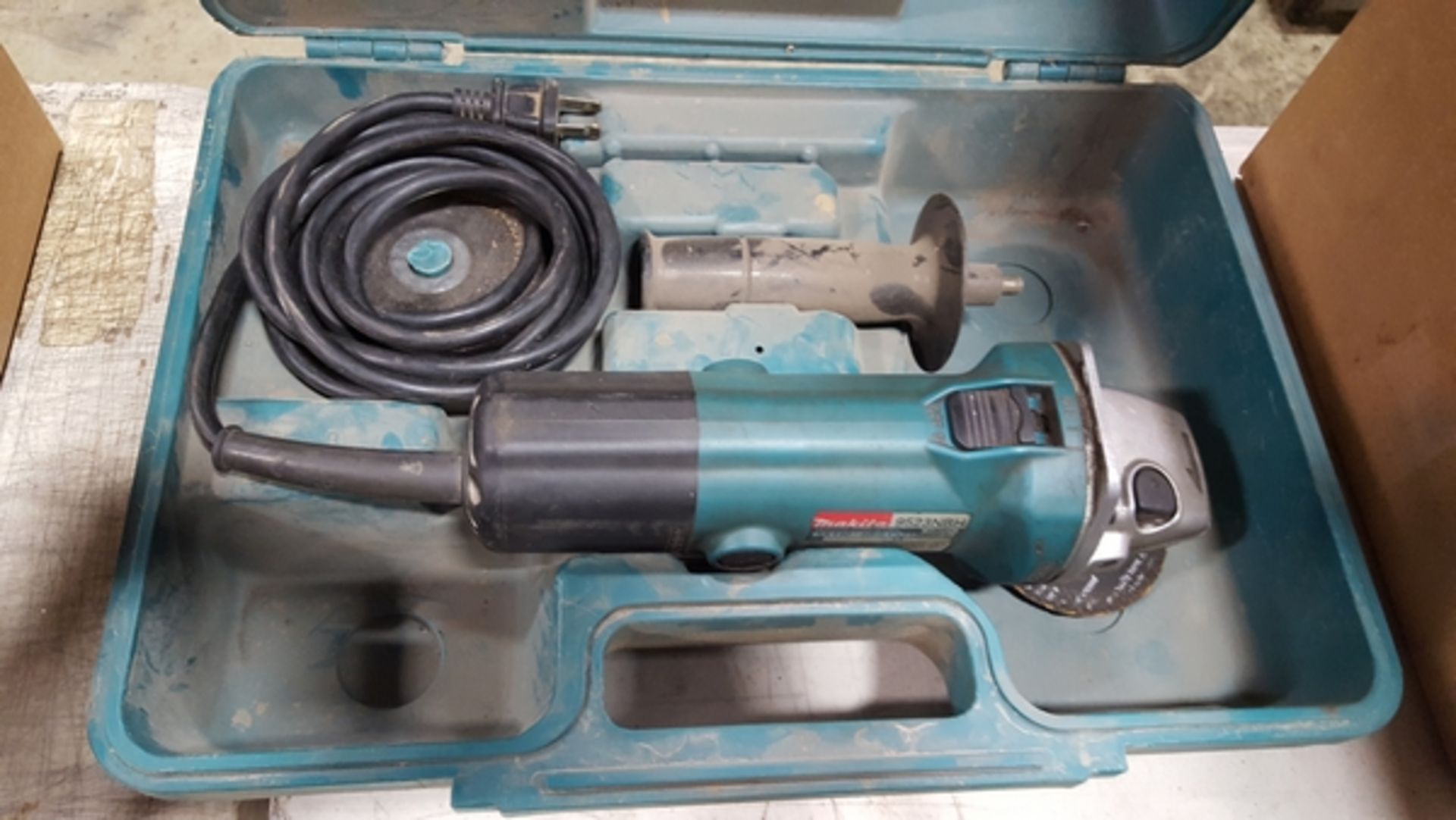 MAKITA 4'' ANGLE GRINDER