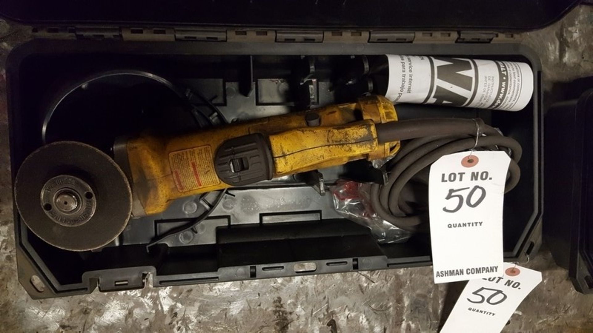 DEWALT ANGLE GRINDER