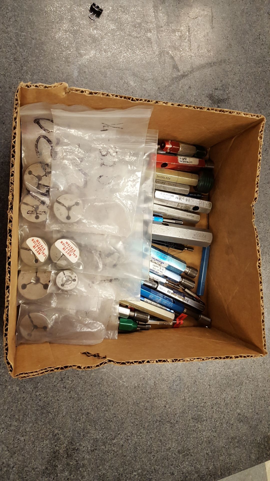 ASSORTED THREAD GAUGES