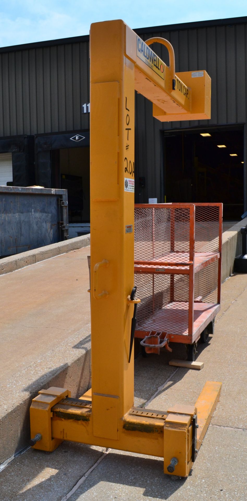 Caldwell Strong Bac Pallet Lifter, 5-Ton Capacity - Image 3 of 4