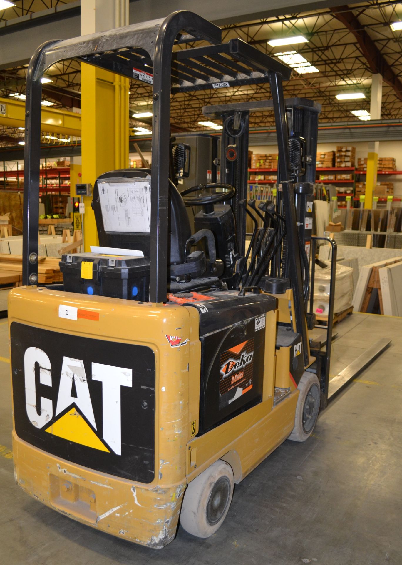 Caterpillar Model E3500-AC Electric Forklift - Image 3 of 7