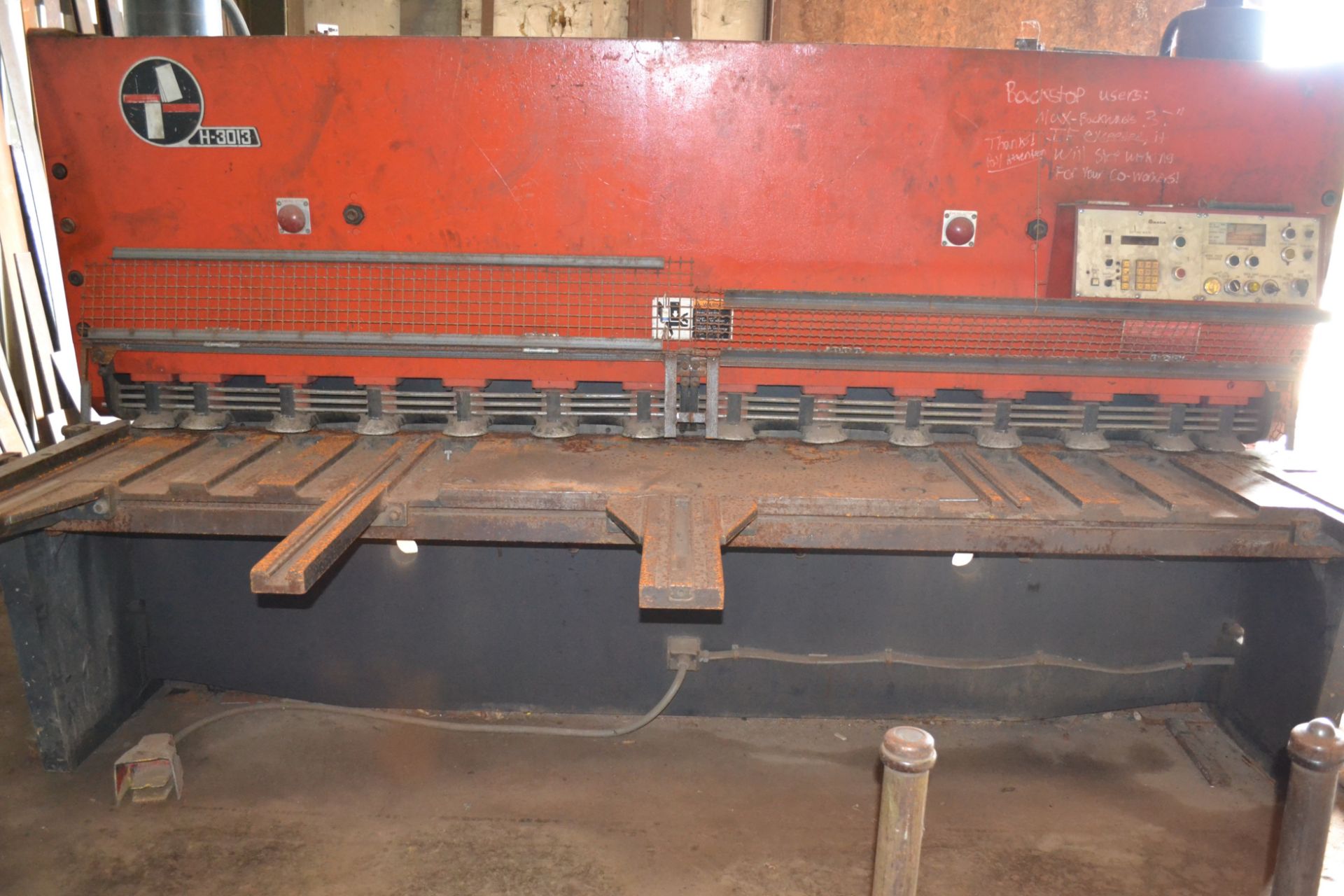 Amada Model H-3013 Power Squaring Shear, ½" x 10', S/N 30130944 (1992) (RIGGER REQUIRED FOR - Image 3 of 5