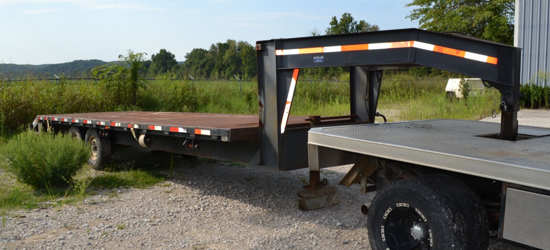 1996 David Utility Trailers 24' Tandem Axle Flatbed Gooseneck Trailer With Dovetail - Image 3 of 5