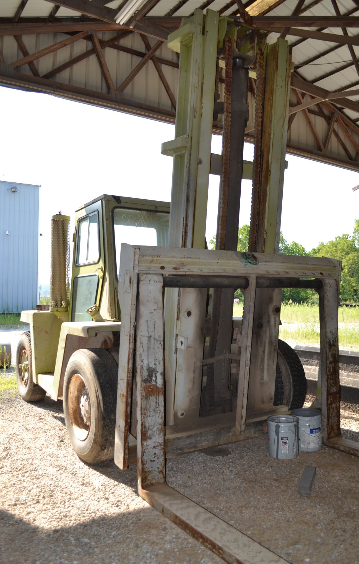 Clark Model C500Y250SD, 23,500-Lbs. Capacity Forklift, Diesel, Pneumatic Tires, 2-Stage Mast, S/N - Image 3 of 8