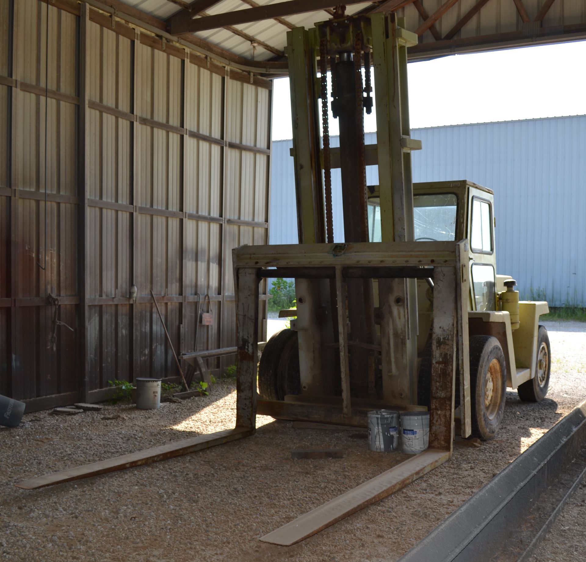 Clark Model C500Y250SD, 23,500-Lbs. Capacity Forklift, Diesel, Pneumatic Tires, 2-Stage Mast, S/N - Image 8 of 8