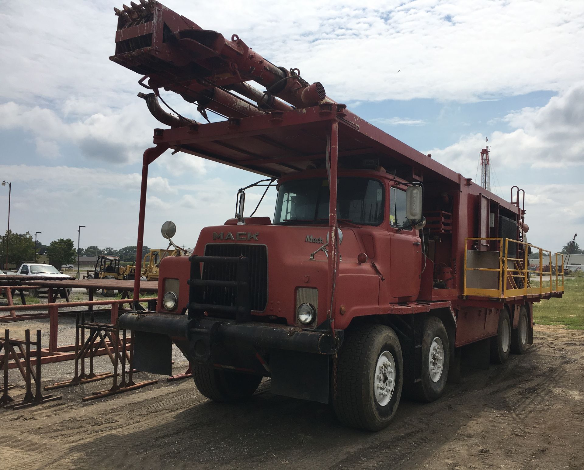 Cardwell Model H Double Drum Workover Rig