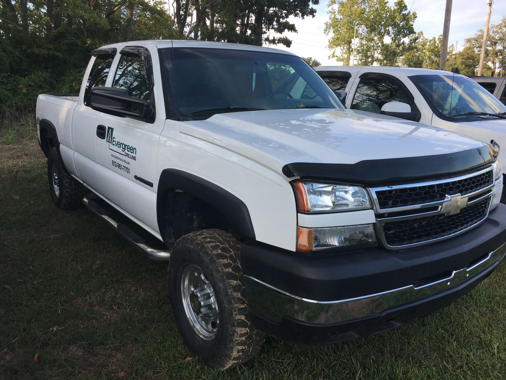 2007 Chevy Silverado 2500HD Extended Cab 4-Door Pickup - Image 5 of 7