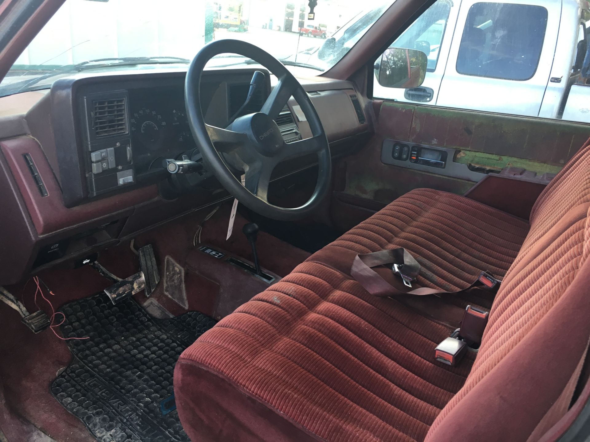 1991 Chevy Silverado 1500 Regular Cab Pickup - Image 4 of 5