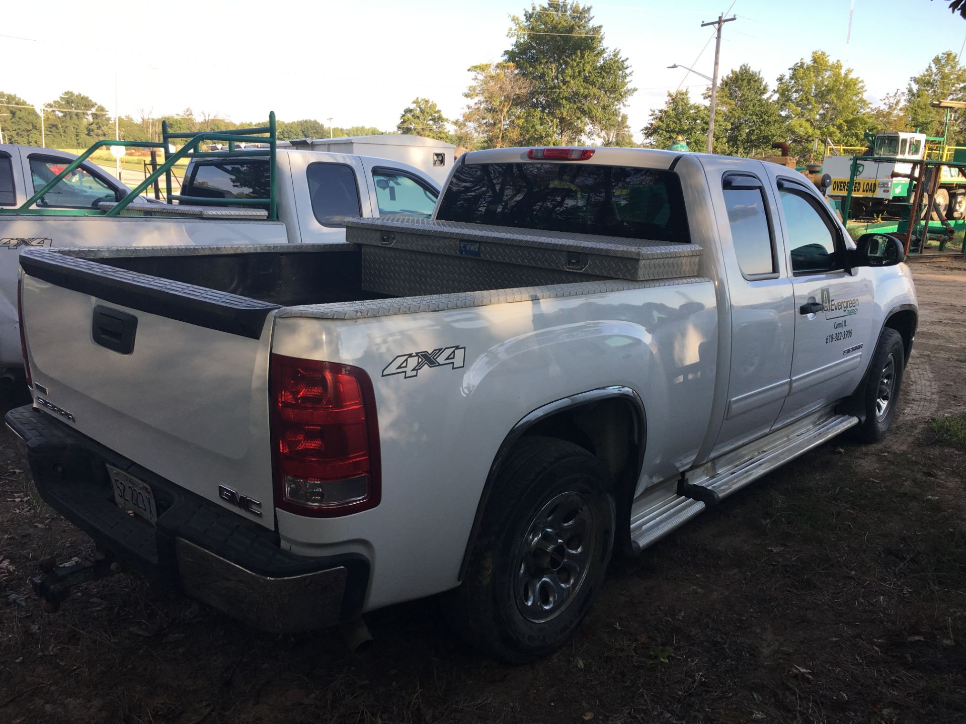 2010 GMC Sierra 1500 SL Extended Cab 4-Door Pickup - Image 3 of 6