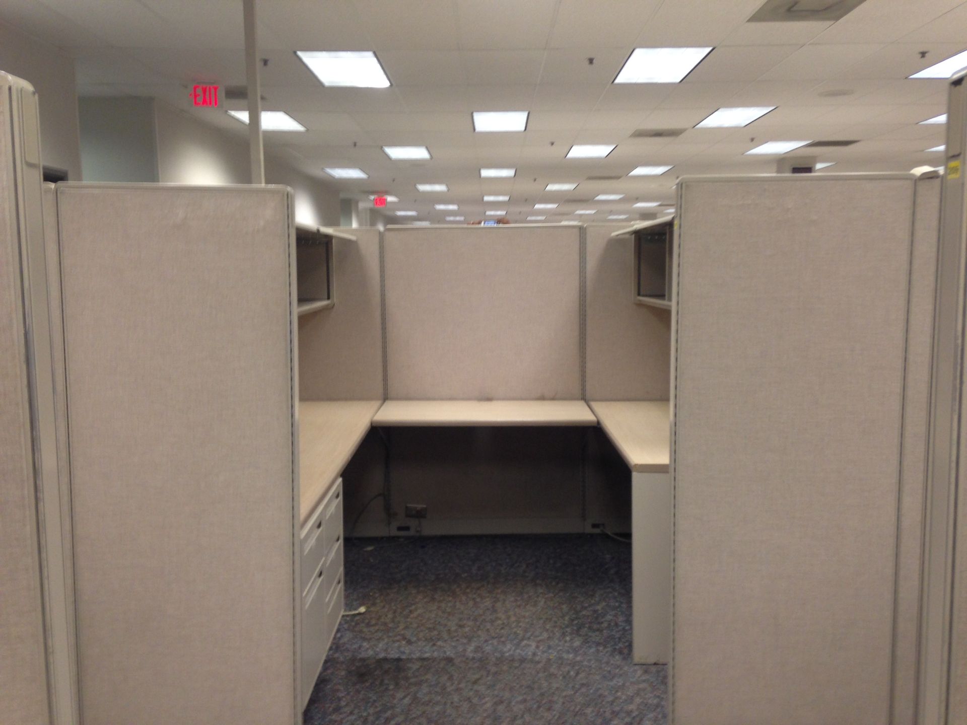 LOT OF 5 OFFICE CUBICLE SYSTEM (CHECK DRAWING AND PICTURES FOR MORE DETAILS) - Image 3 of 4