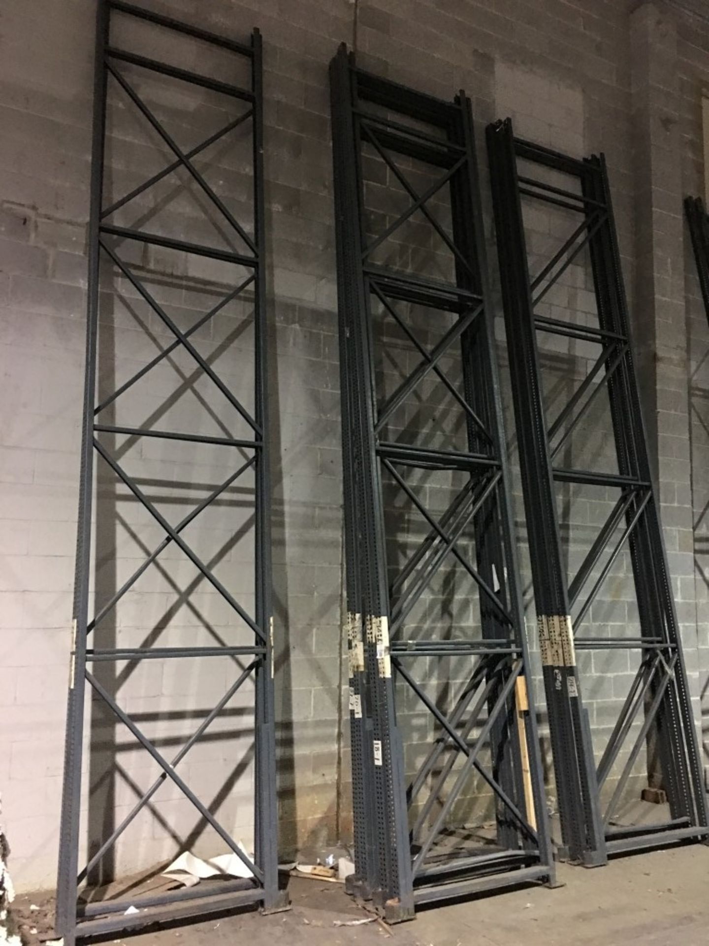 25 BAYS OF HI-LINE STYLE PALLET RACK, SIZE: 18'H x 42"D X 93"W