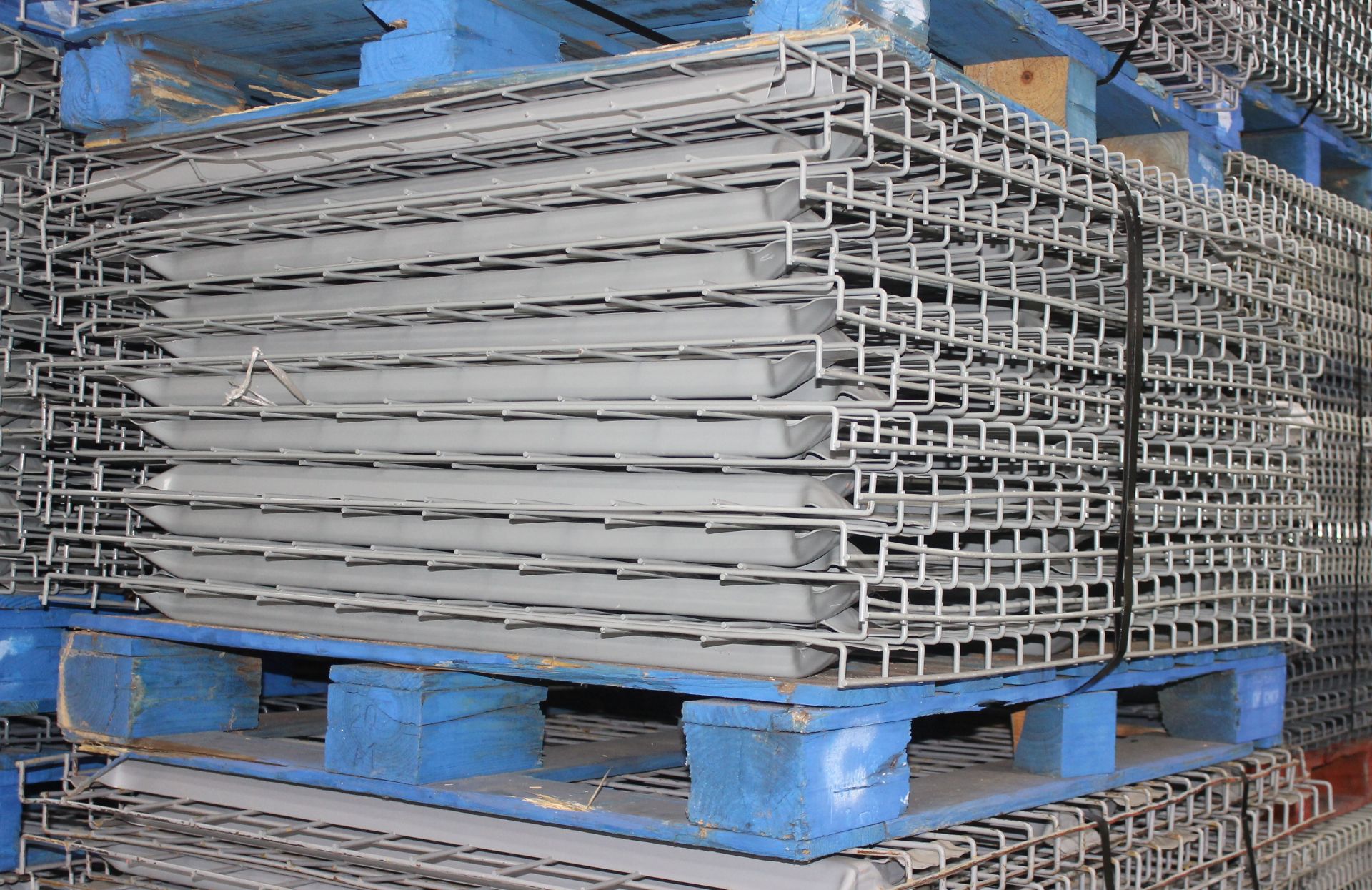 40 PCS OF 42""D X 46""W FLARED WIRE DECKS - Image 2 of 2