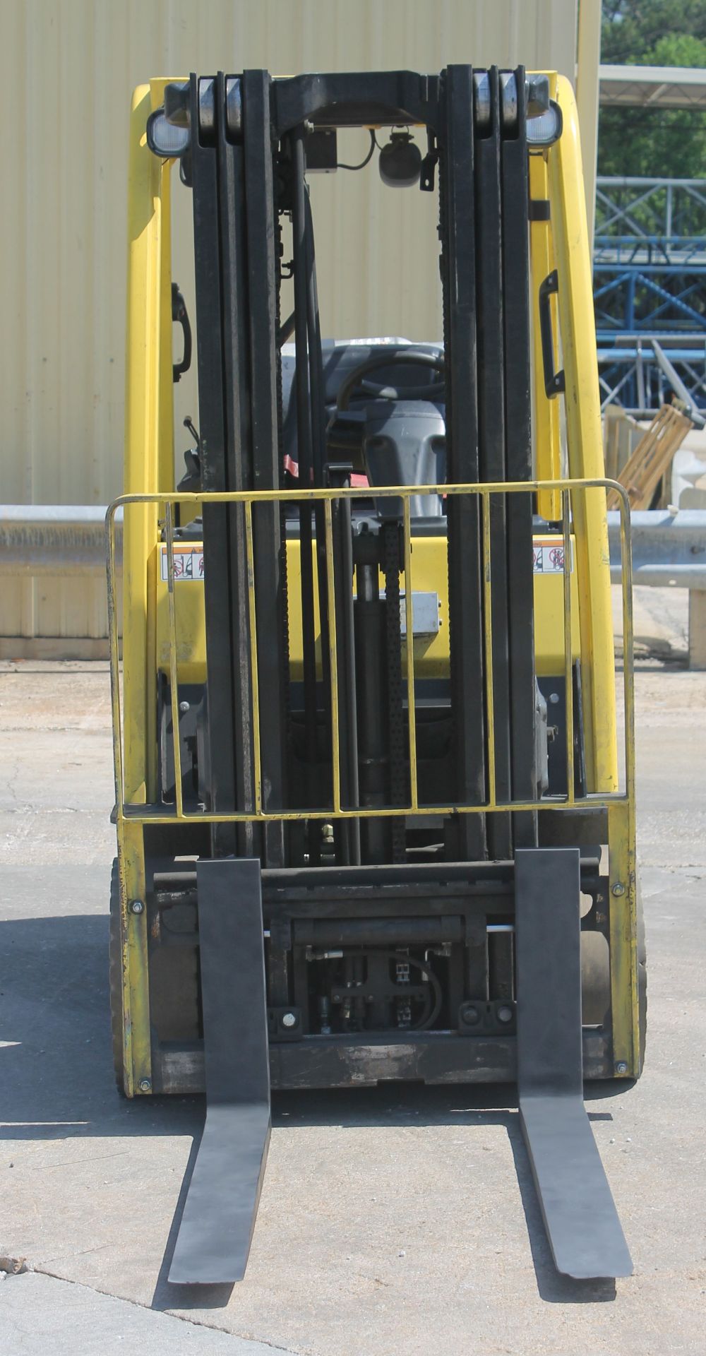 2012 HYSTER 5000 LB CAPACITY PROPANE FORKLIFT, 3 STAGE MAST (CHECK VIDEO) - Image 3 of 6